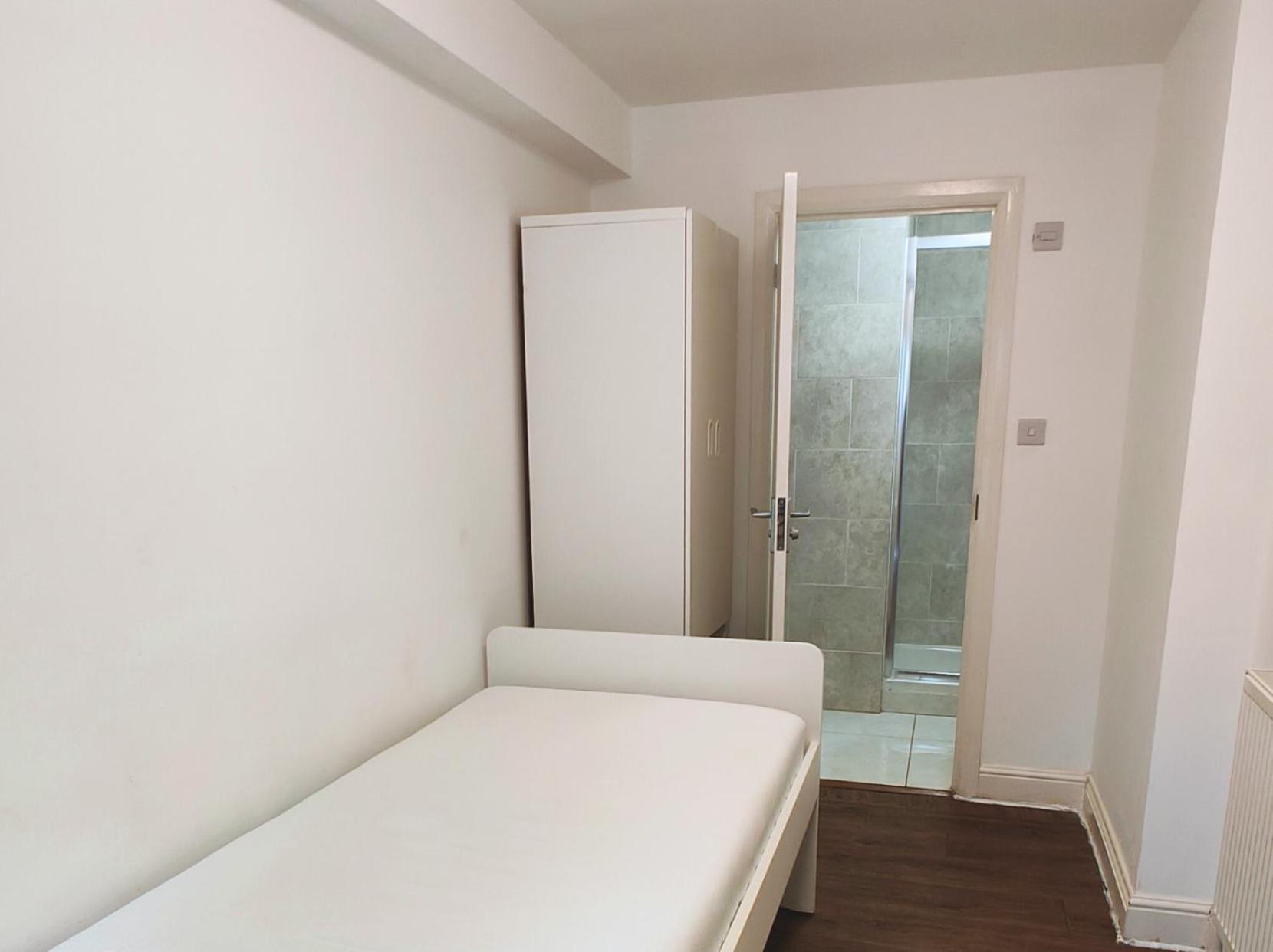 Cozy Ensuite Single In Elephant And Castle * London