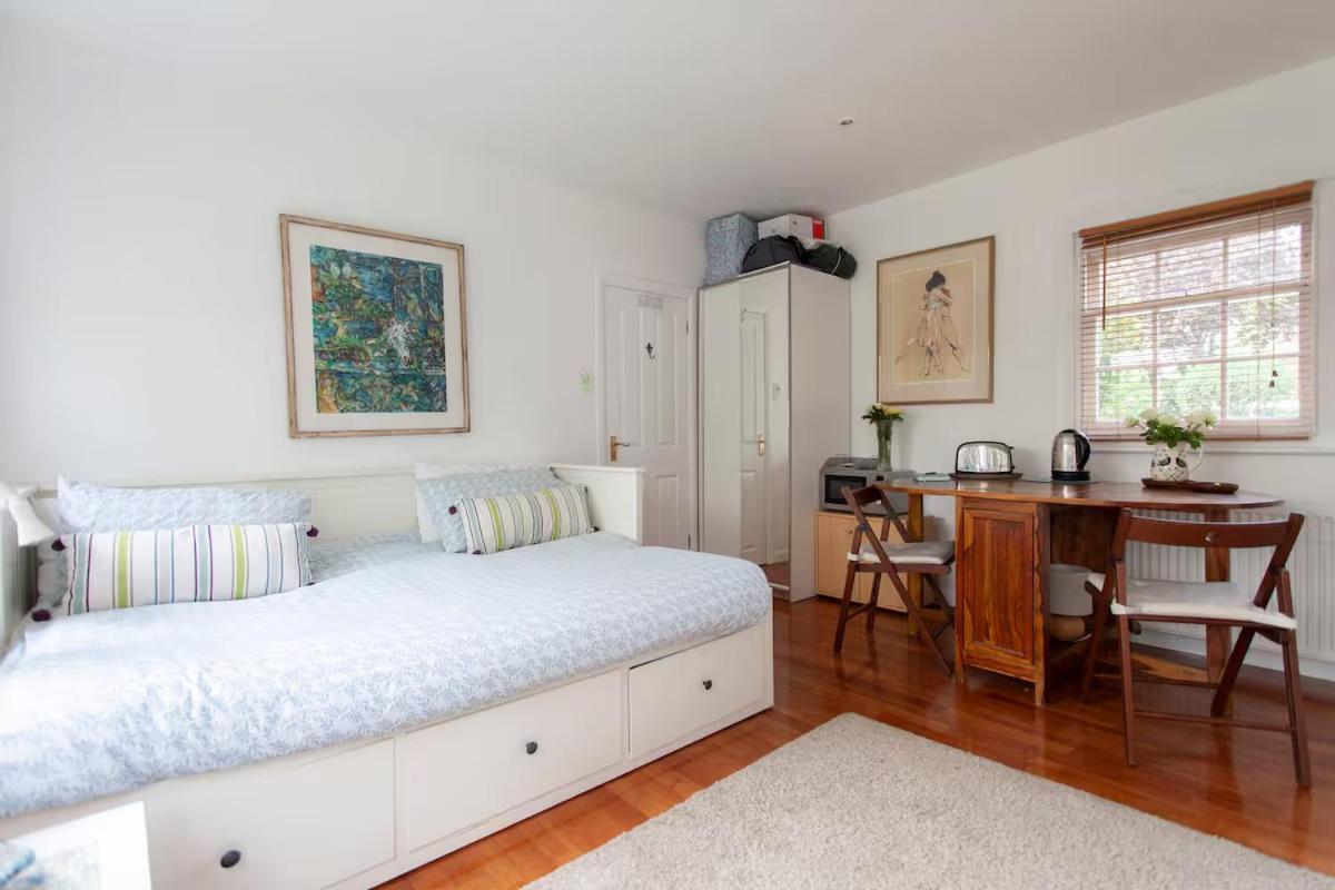 Self Contained Garden Bed & Breakfast London