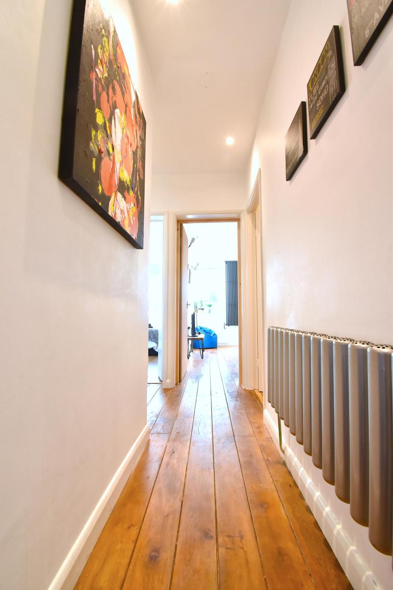 Character 2-bed Flat In Angel * London