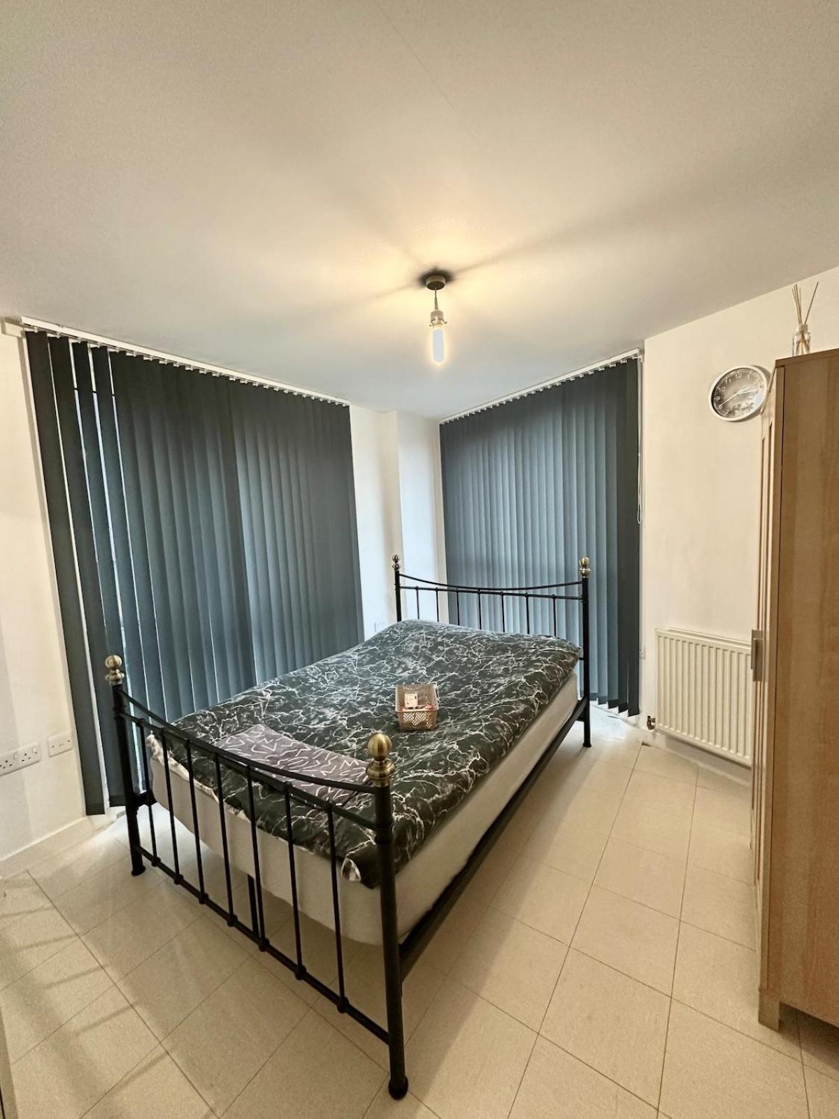Double In Shared Apartment London