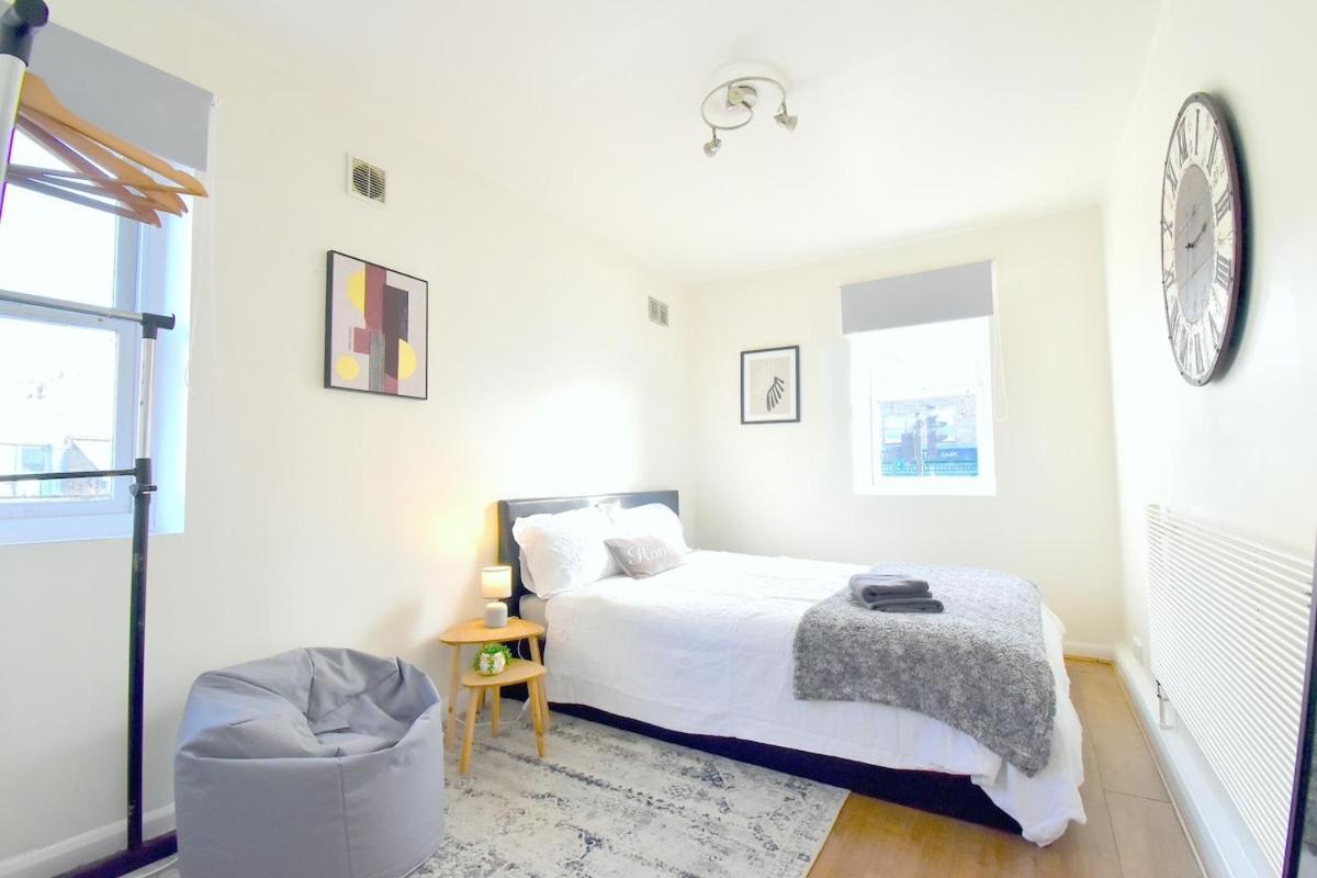 Character 2-bed Flat In Angel London