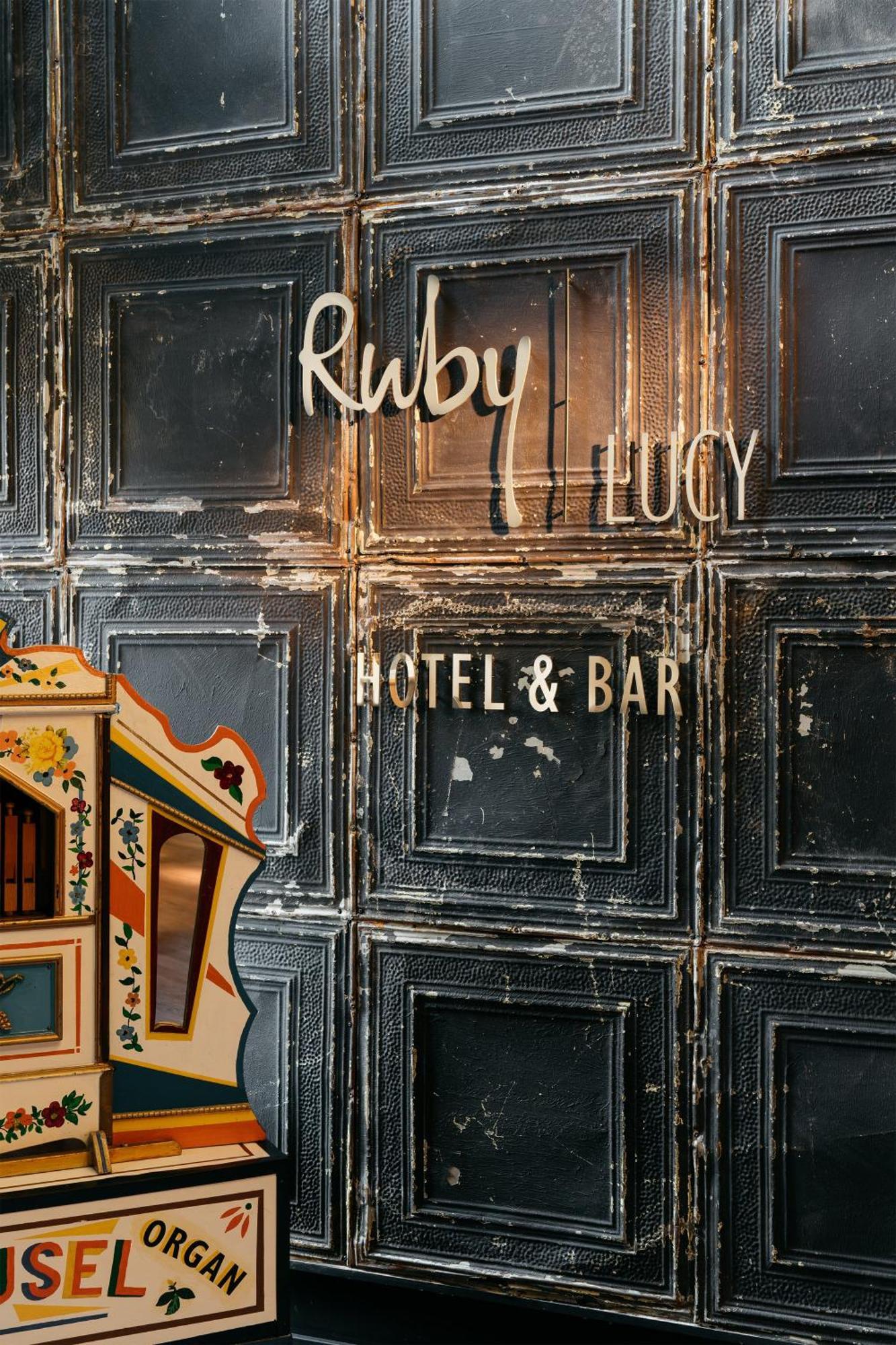 Ruby Lucy Hotel