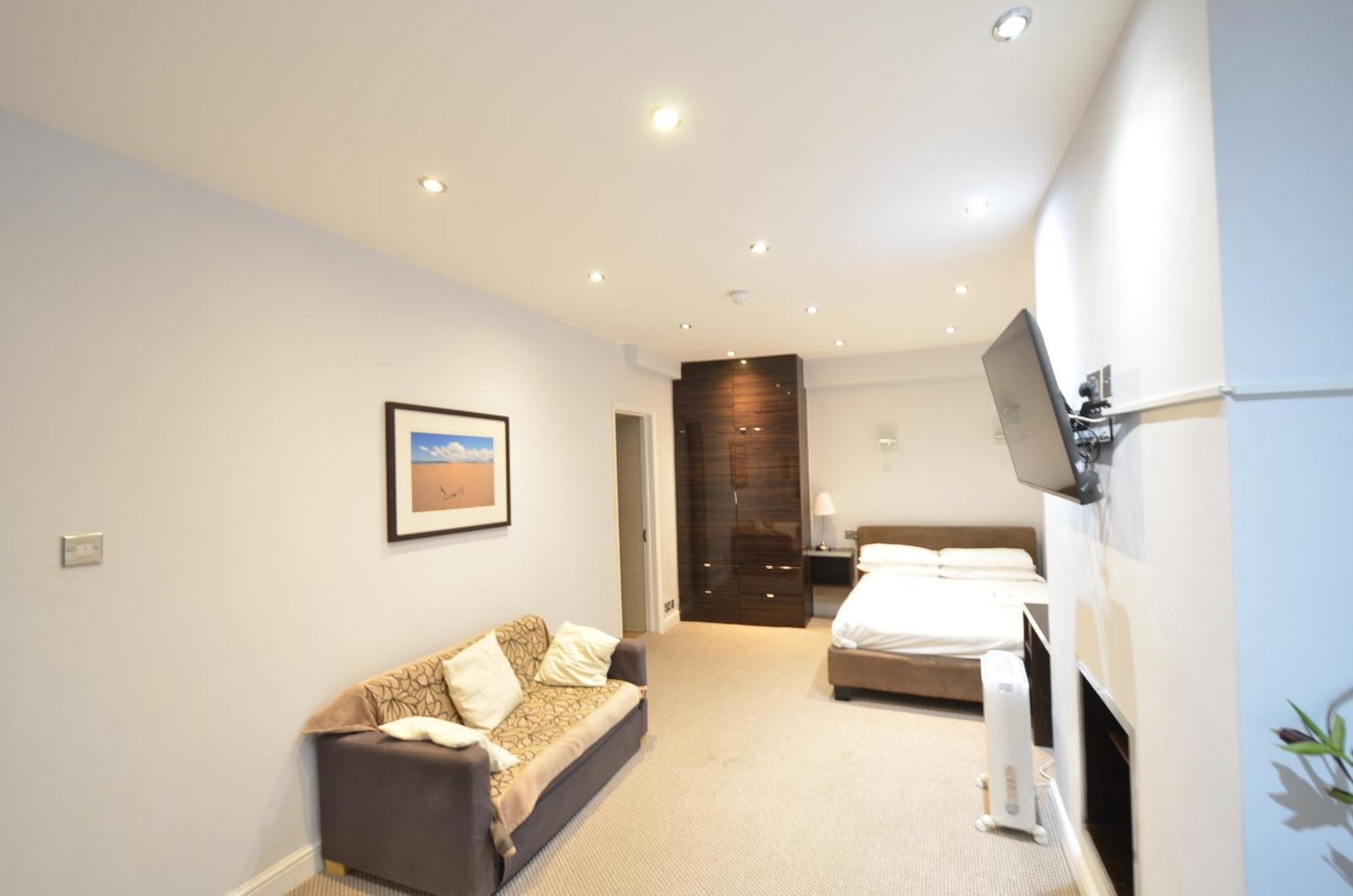 Amber Hotel-suites 3* London