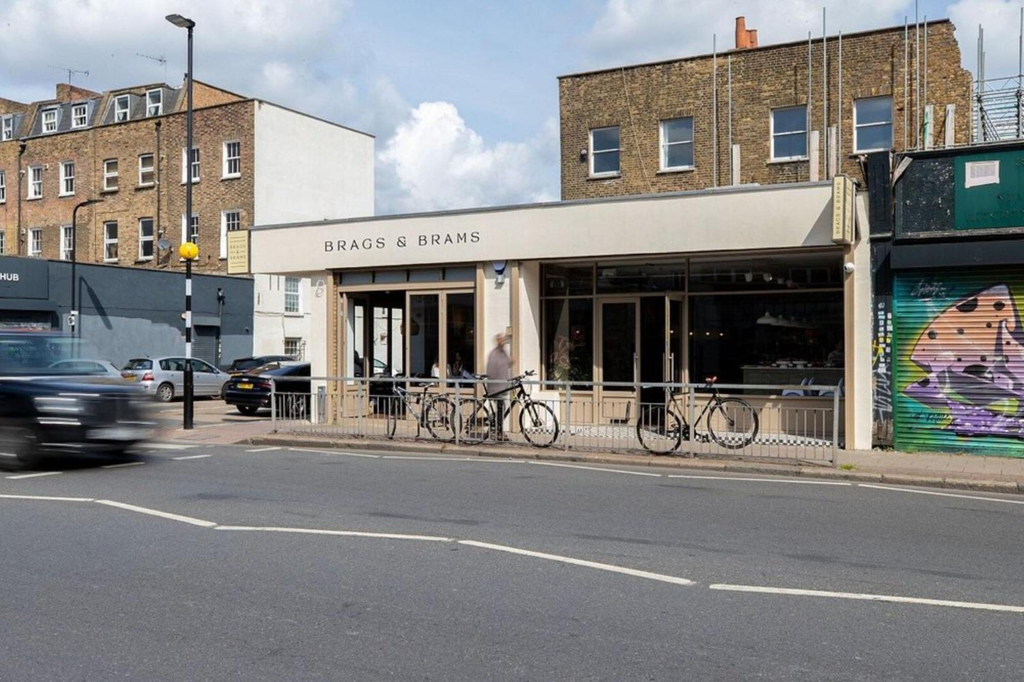 The Chill Spot: Peaceful For Two Apartment London