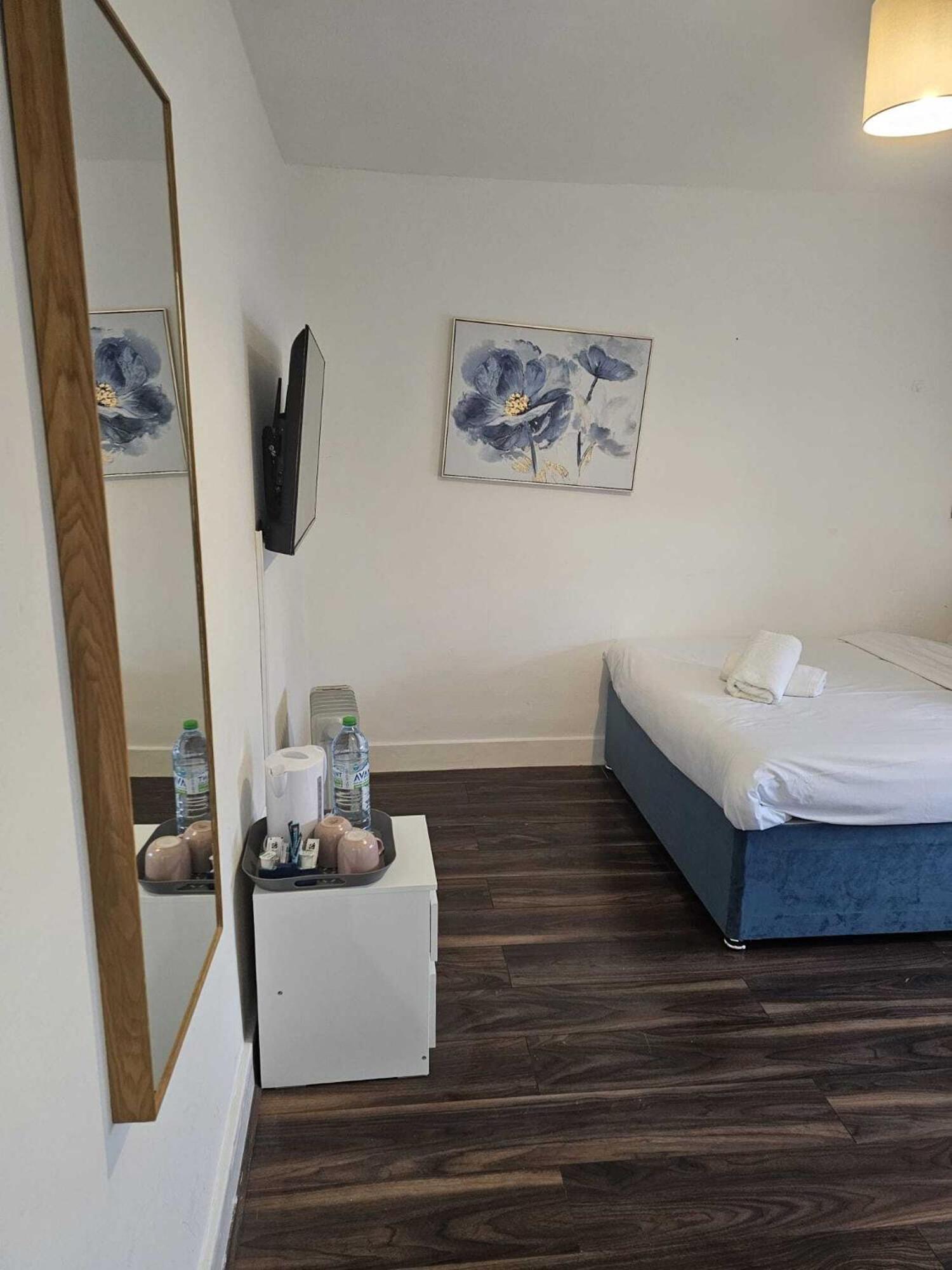 The Chapter- Knightsbridge Apartment London