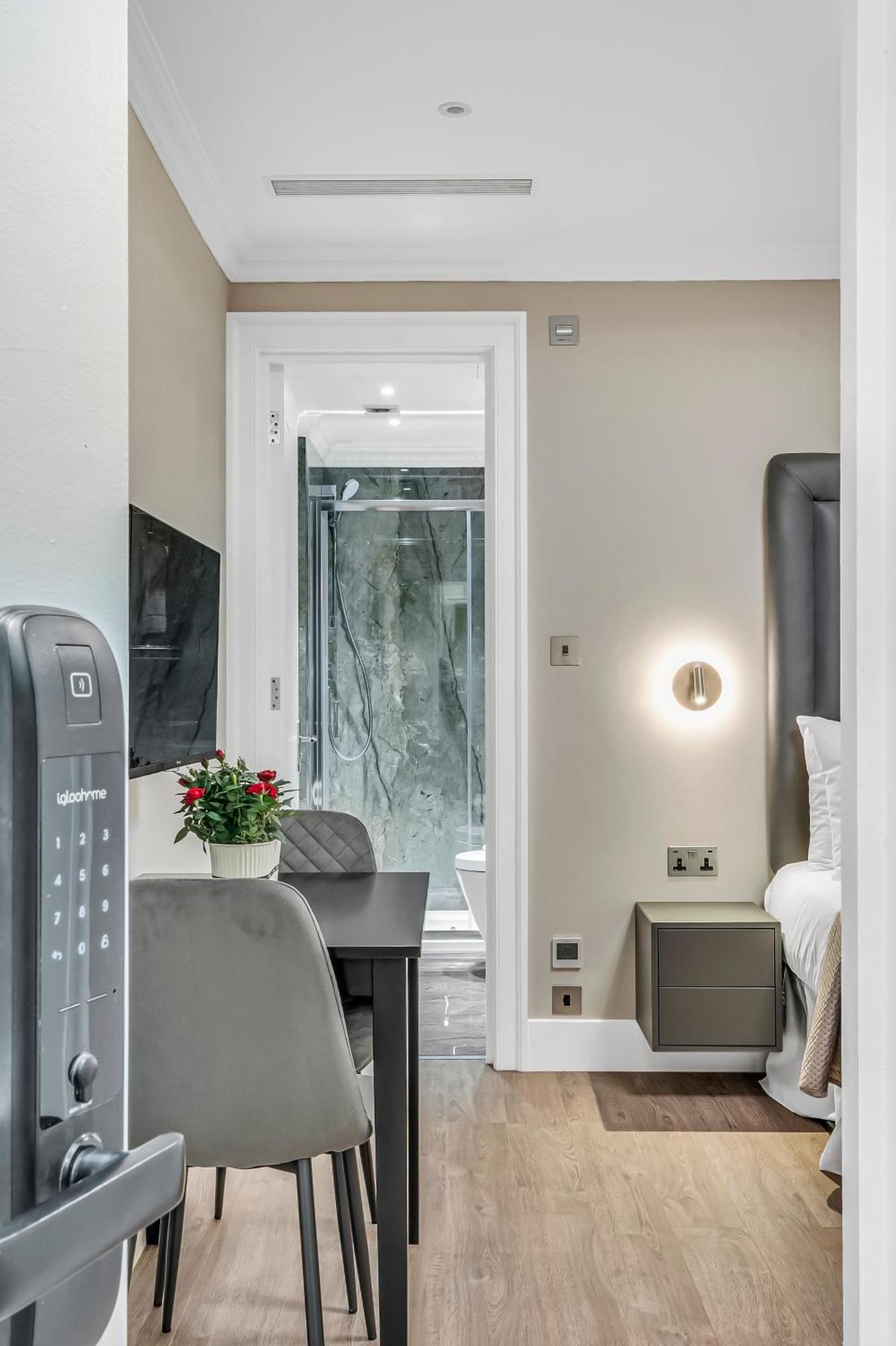 Cleveland Residences Bloomsbury Apartment London