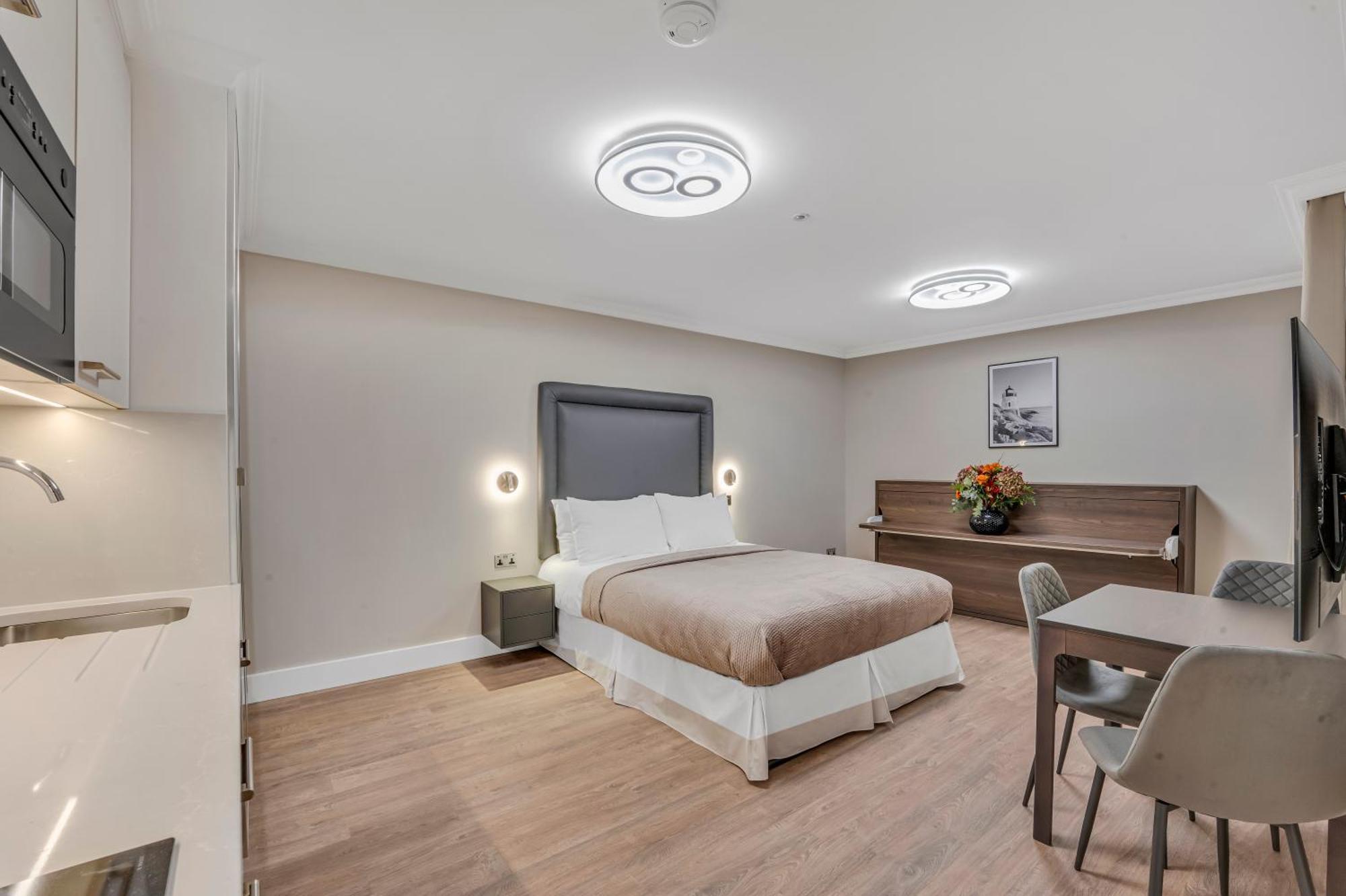 Cleveland Residences Bloomsbury Apartment