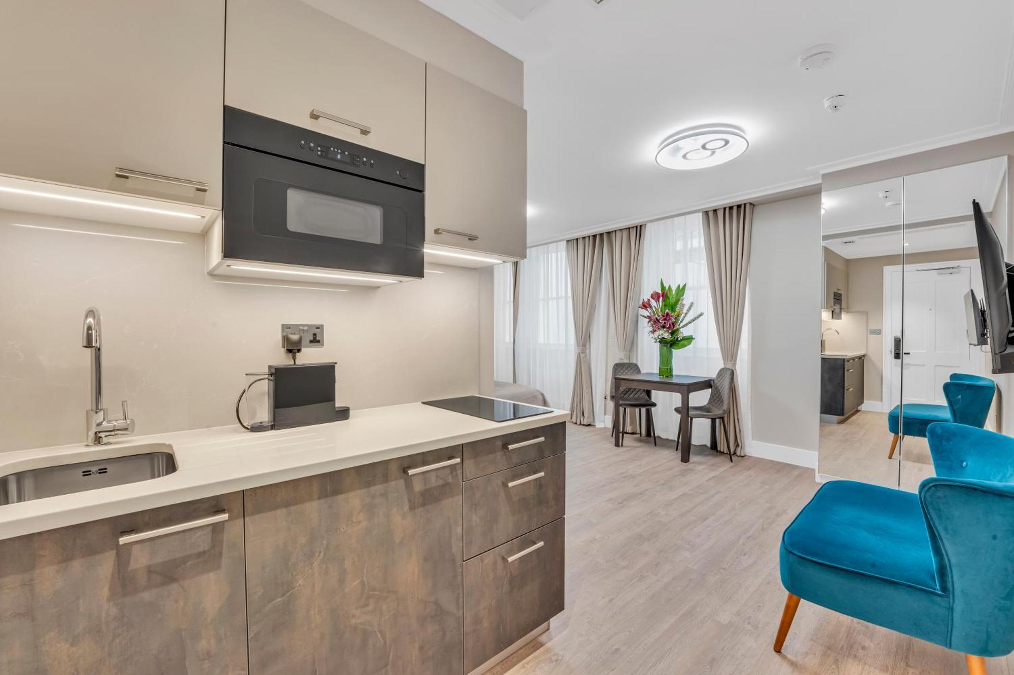 Cleveland Residences Bloomsbury Apartment