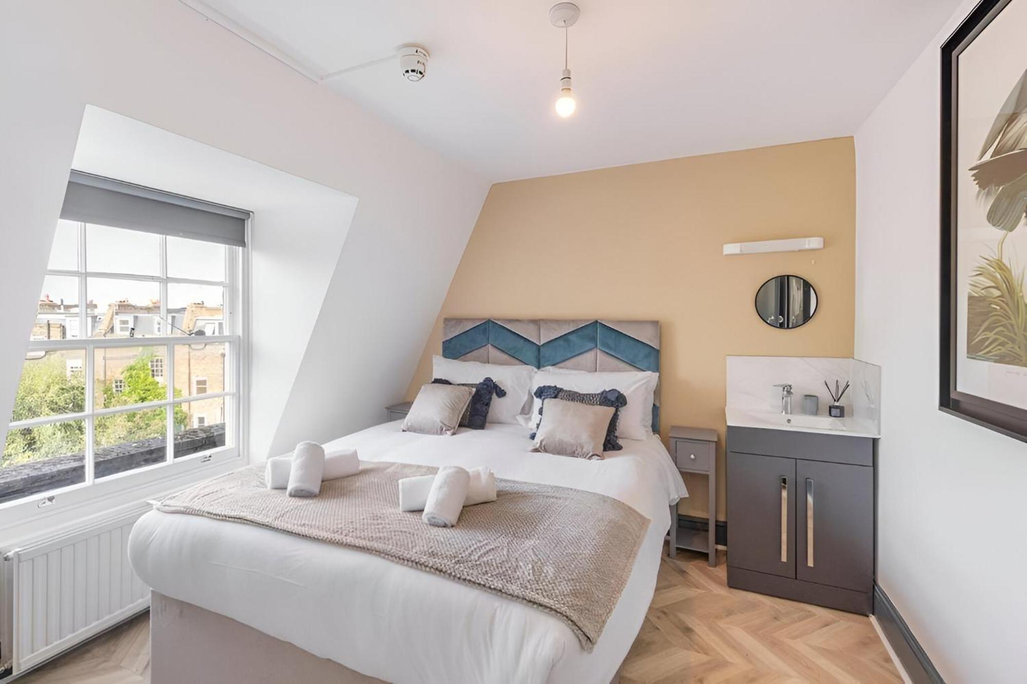 Apartment 8br Gem In Prime Location Perfect For Group *