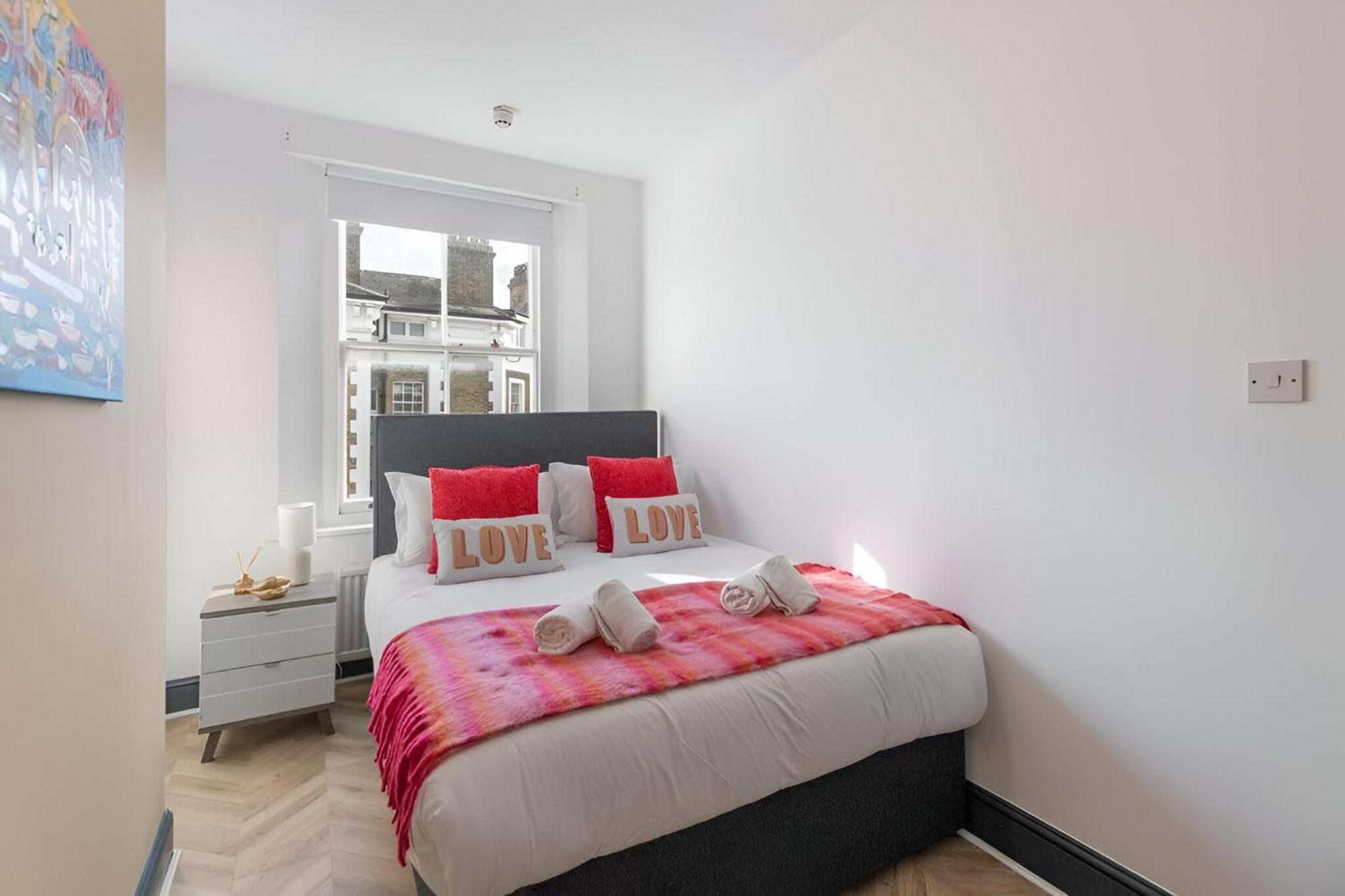 8br Gem In Prime Location Perfect For Group London