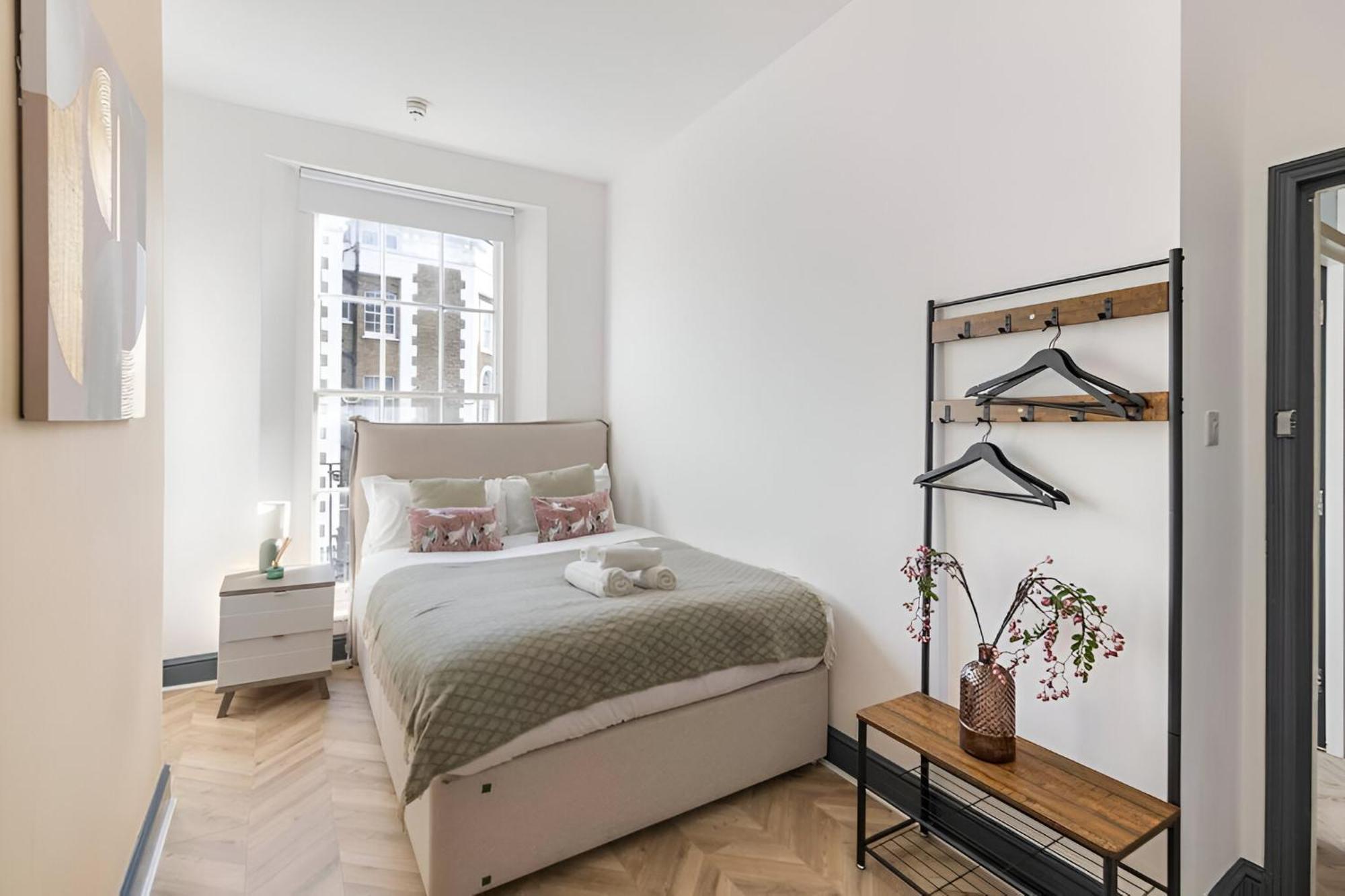 8br Gem In Prime Location Perfect For Group * London