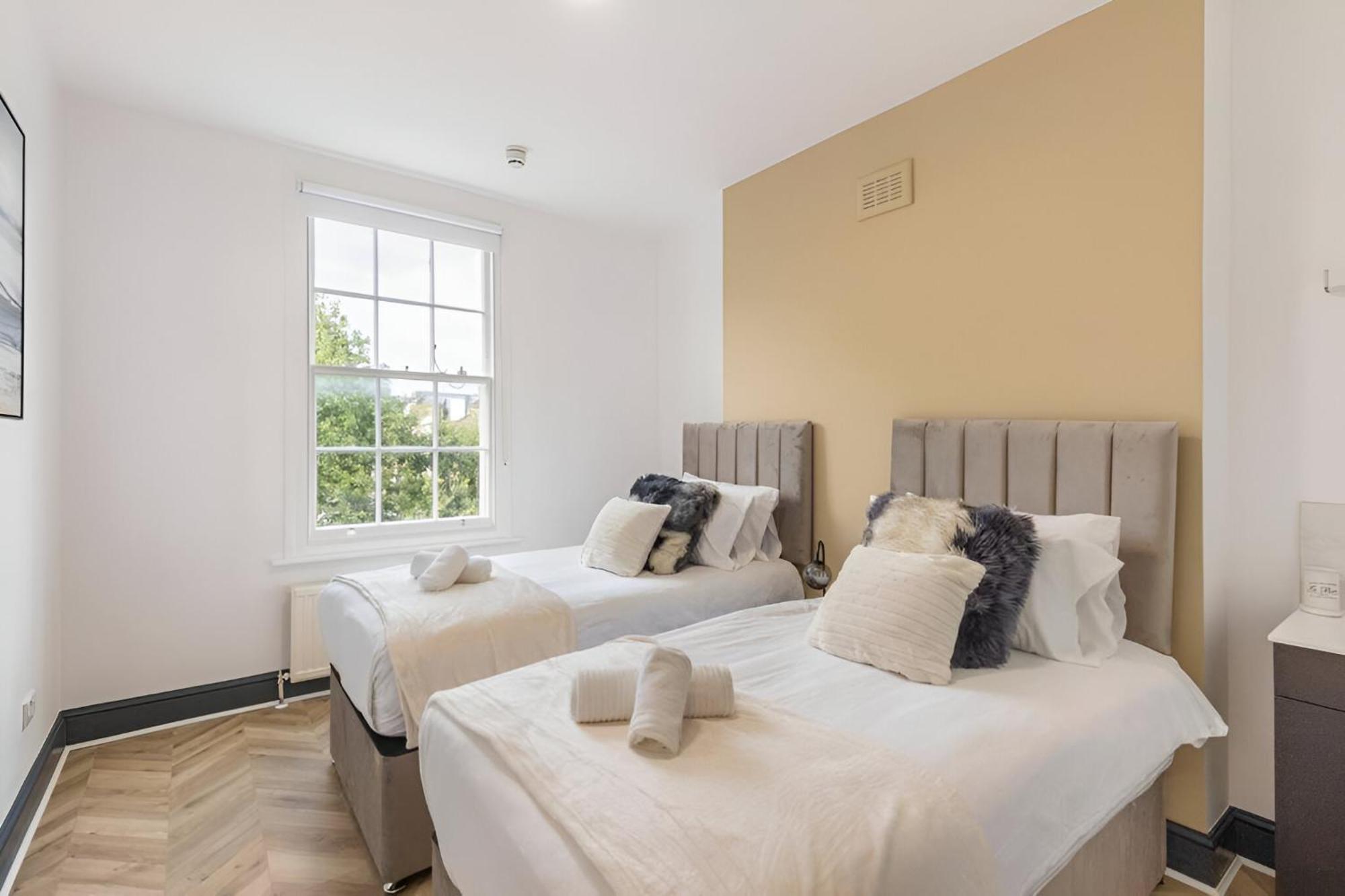 Apartment 8br Gem In Prime Location Perfect For Group *