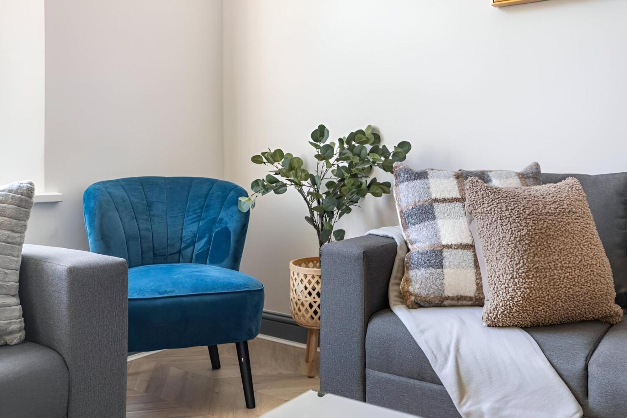 8br Gem In Prime Location Perfect For Group Apartment London