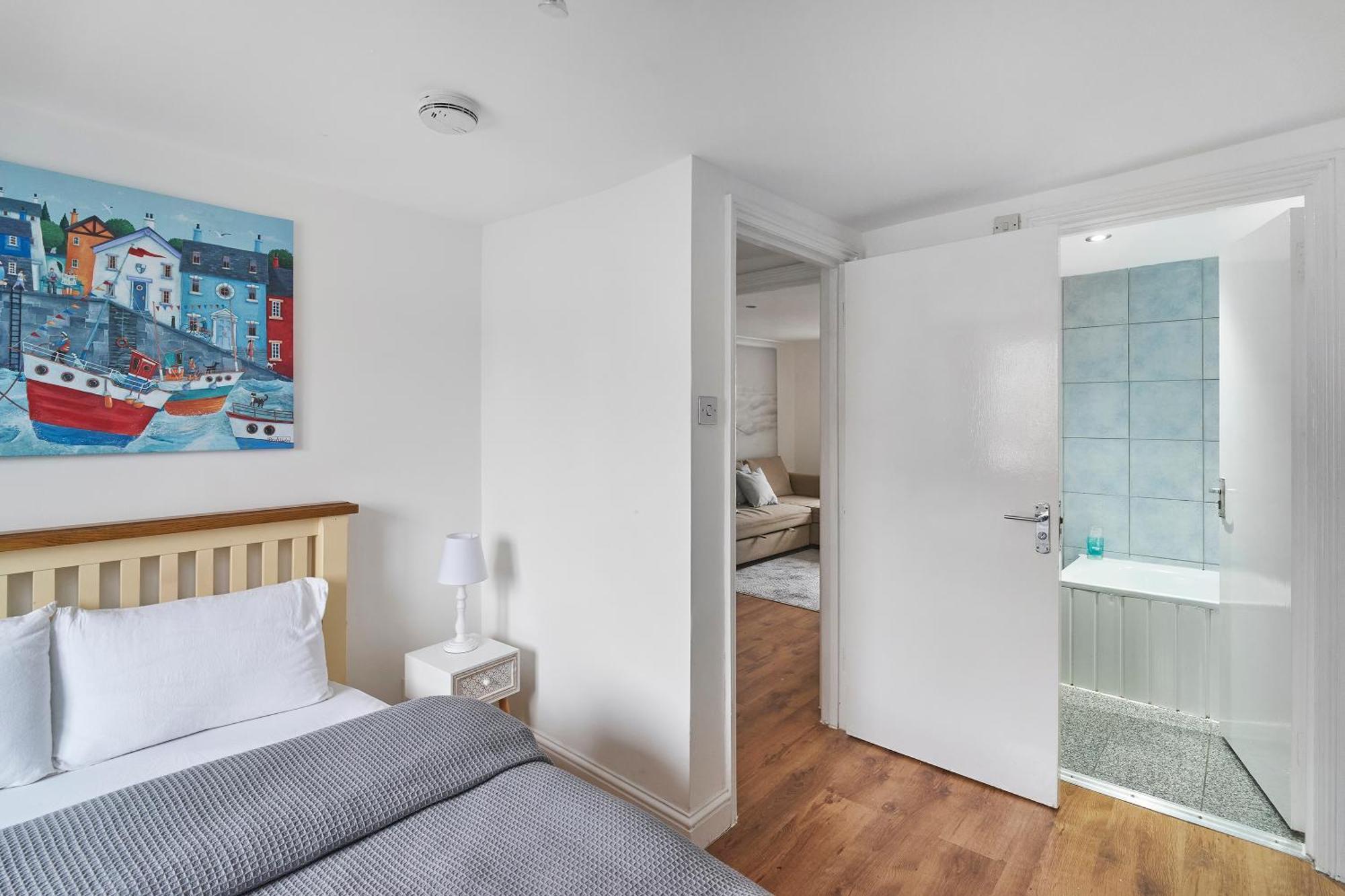 Ctl London- 10 Mins Hyde Park Apartment London