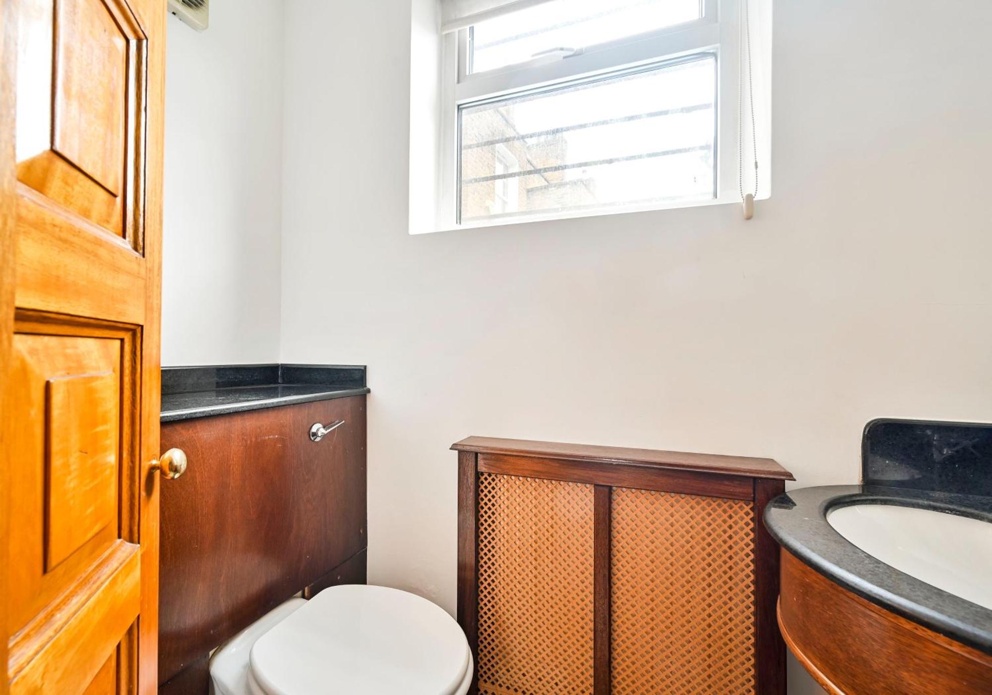 Classic Knightsbridge Townhouse Holiday home London