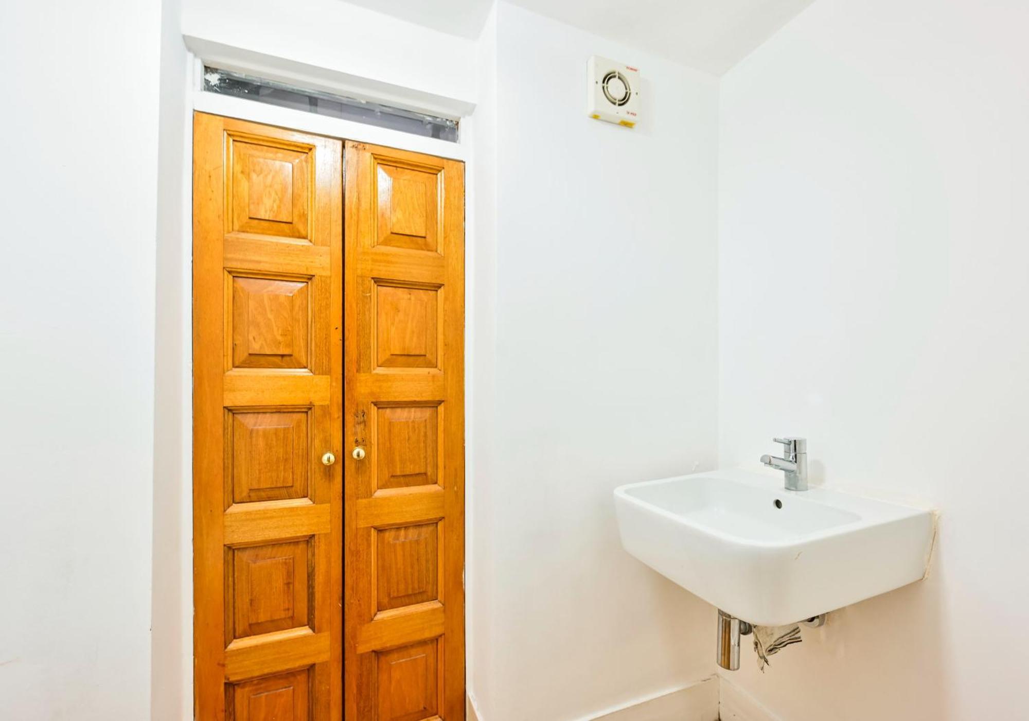 Classic Knightsbridge Townhouse London