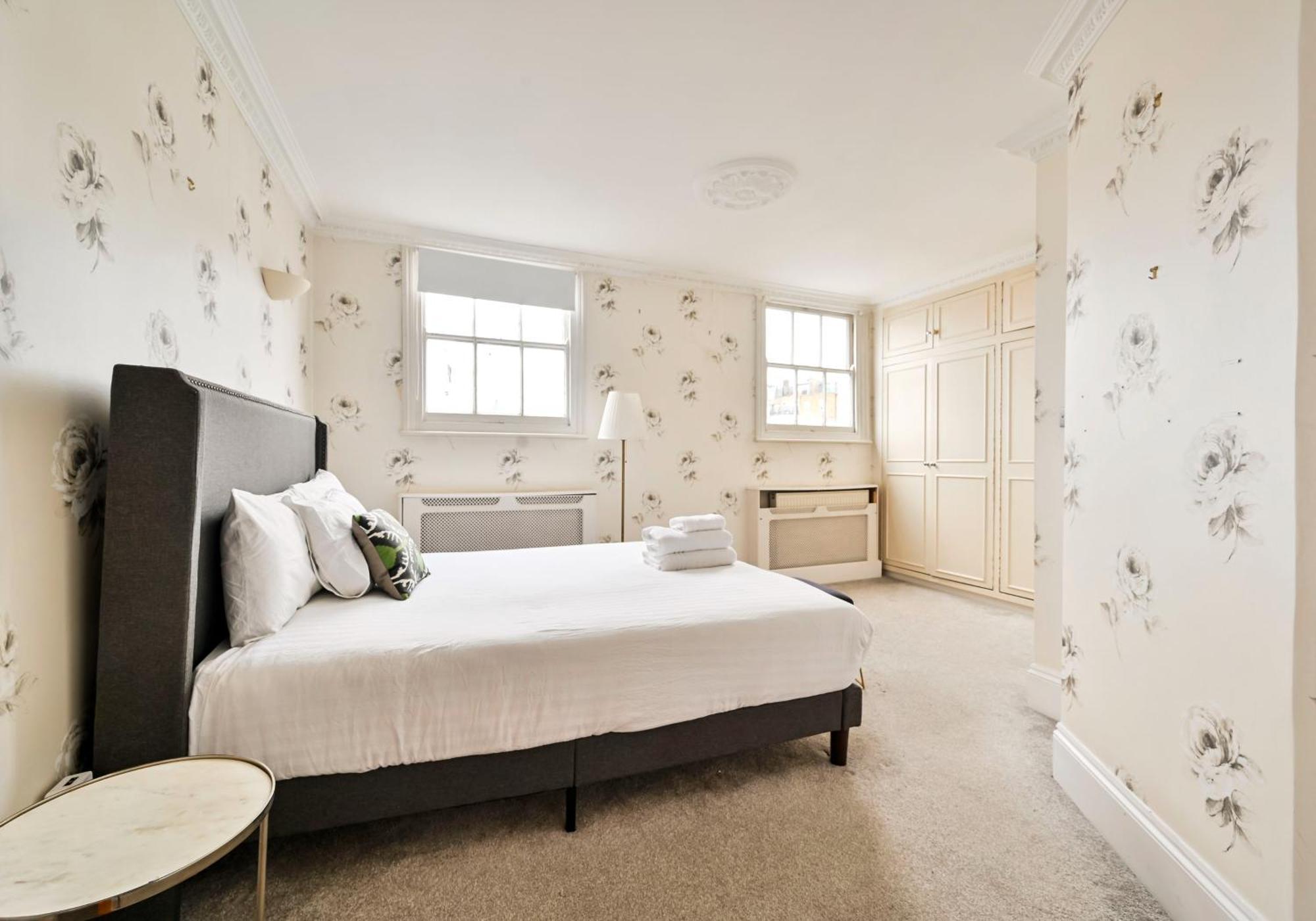 Classic Knightsbridge Townhouse Holiday home