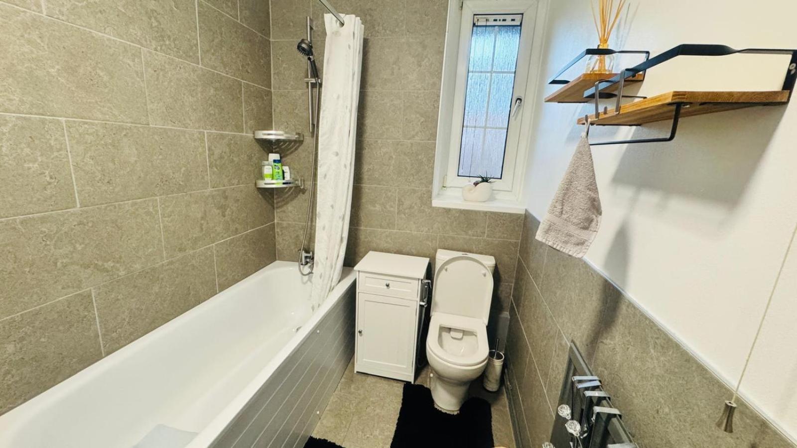 Gorgeous Near Canary Wharf Homestay London
