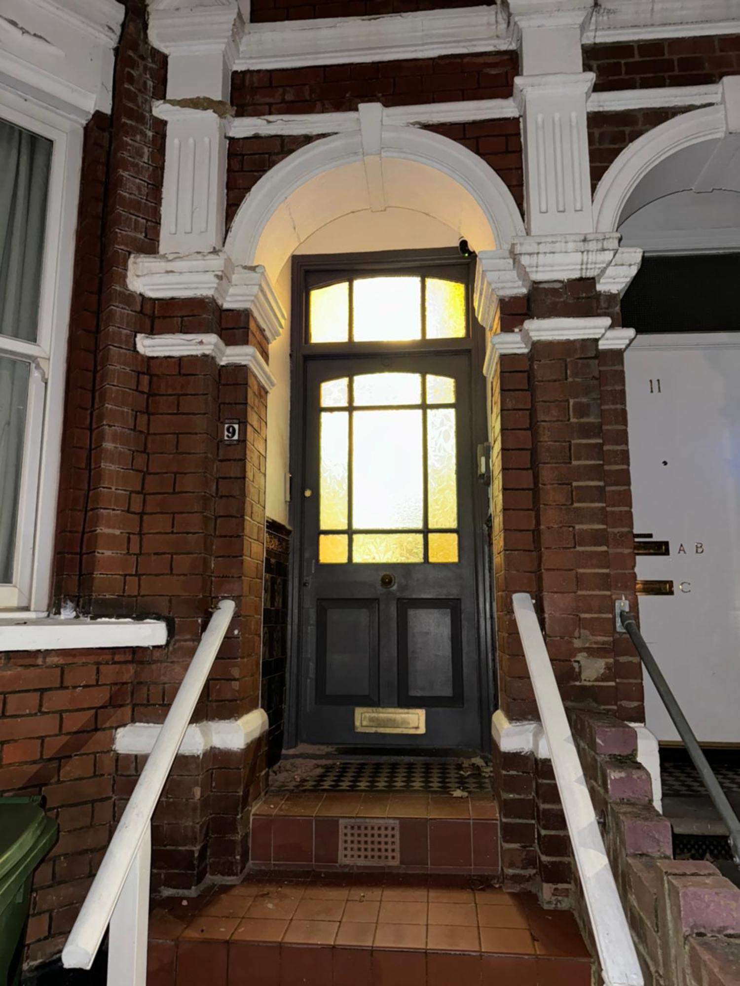Private Bedrooms In Finsbury Park Station * London