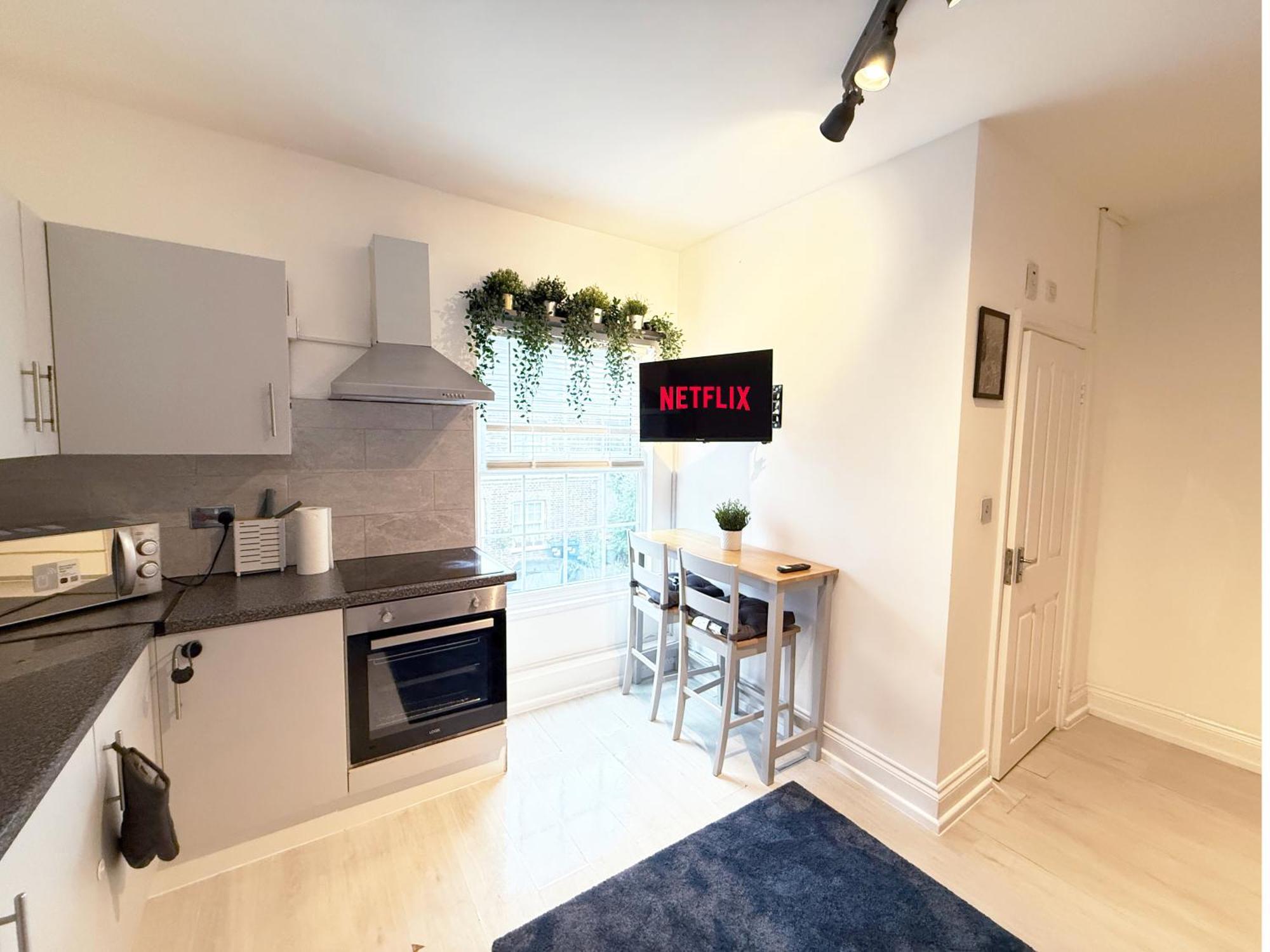 Abodess Near Wembley - 2bdr With Free Parking *