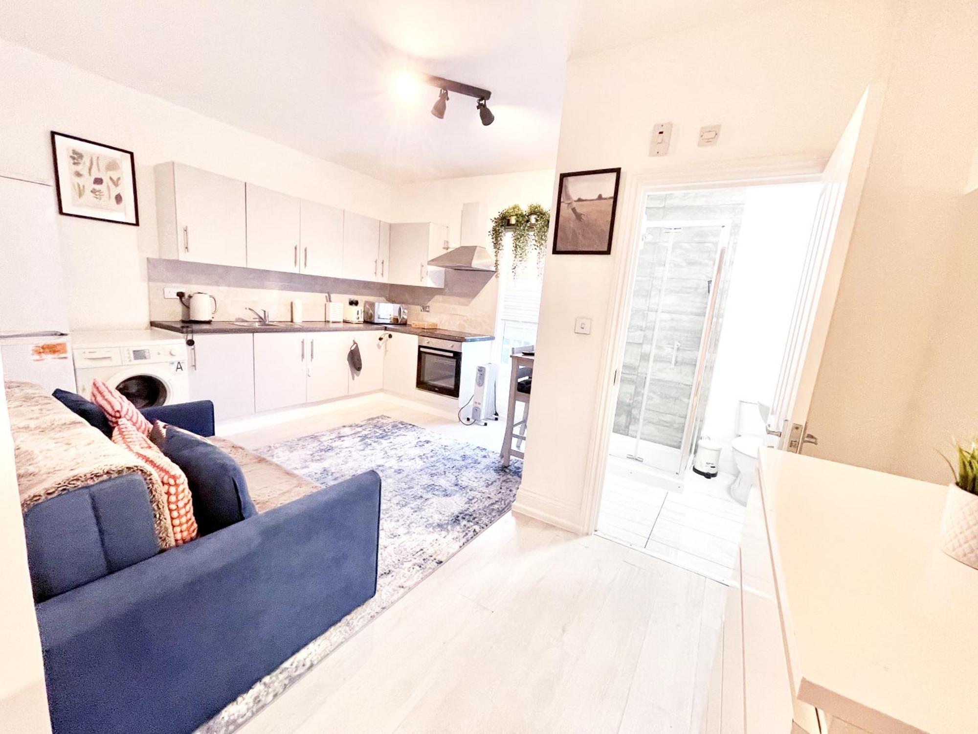 Apartment Abodess Near Wembley - 2bdr With Free Parking London