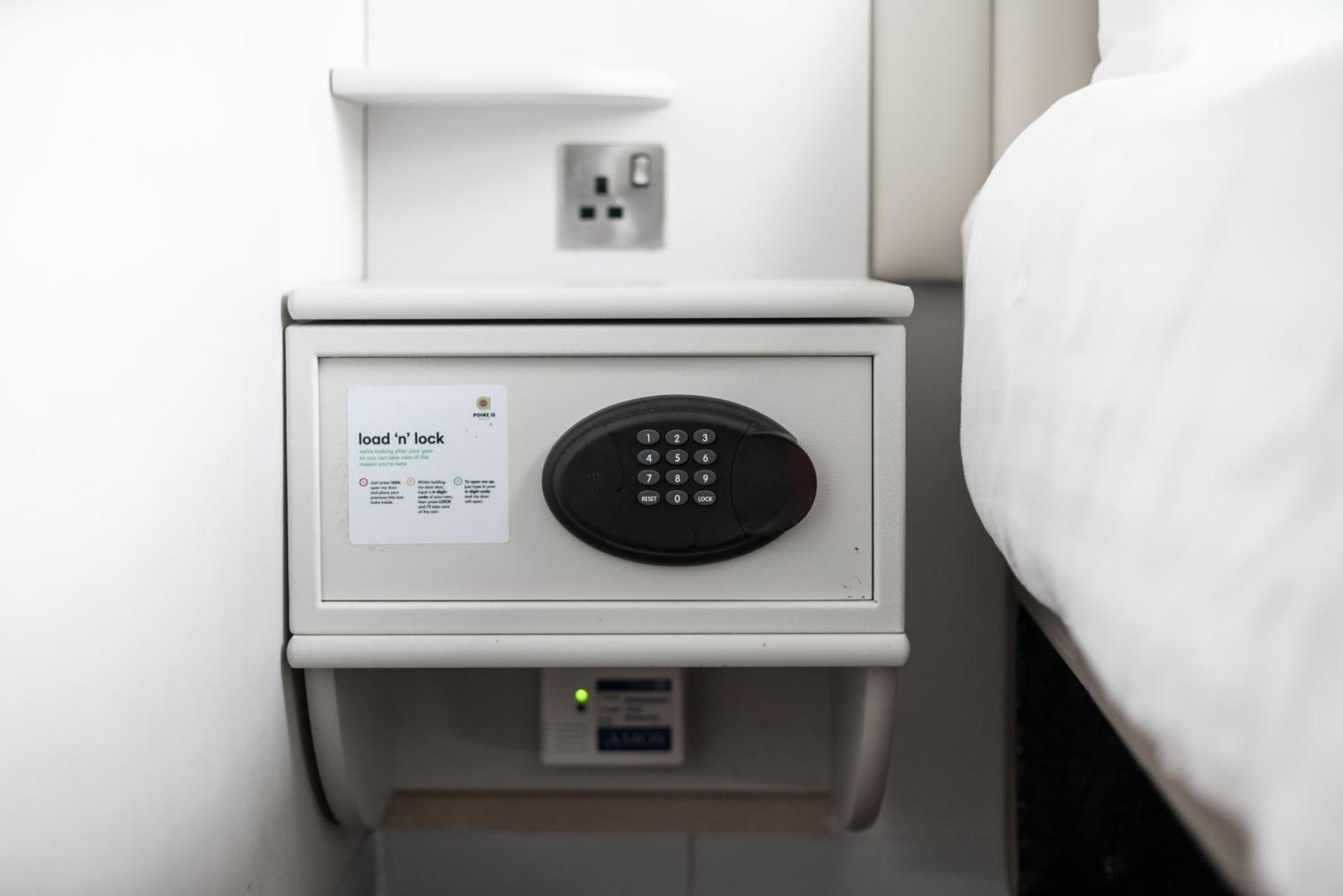 Hotel Point A Liverpool Street 3*