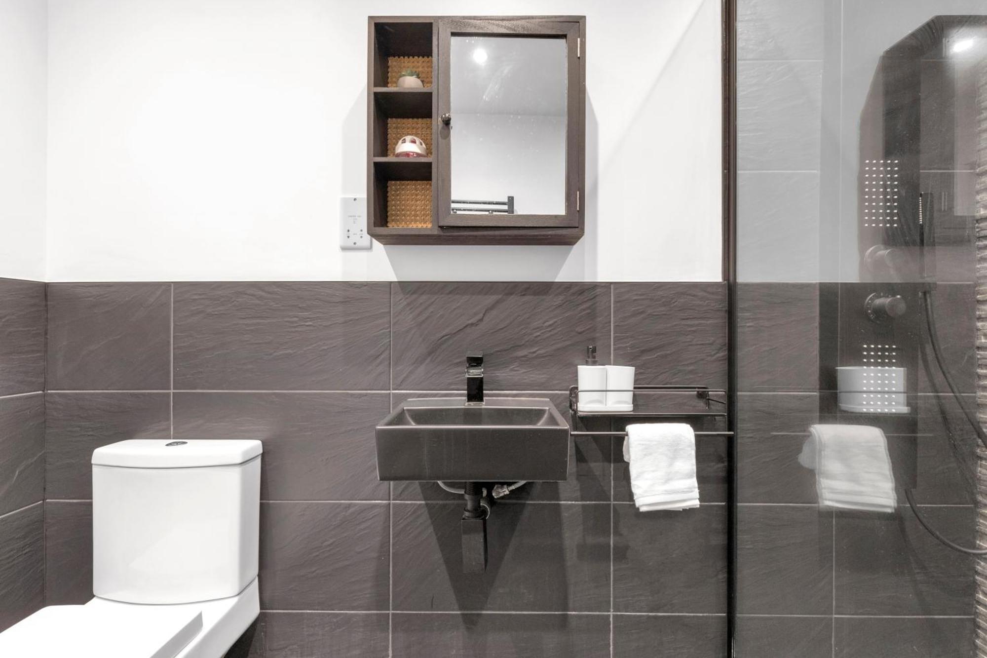 Kensington With Private Bathroom & Garden Londres