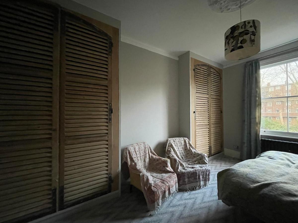Large Five Bed Victorian Family House With Large Garden * London