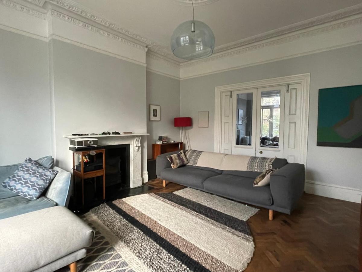 Villa Large Five Bed Victorian Family House With Large Garden