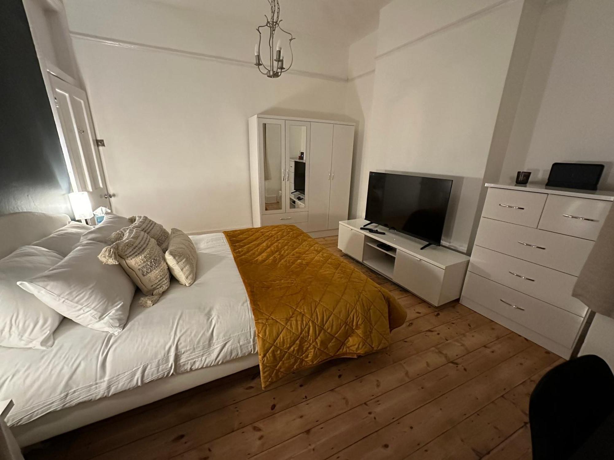 Apartment Fulham Tranquil 2bd King Bed With Parking & Gdn *