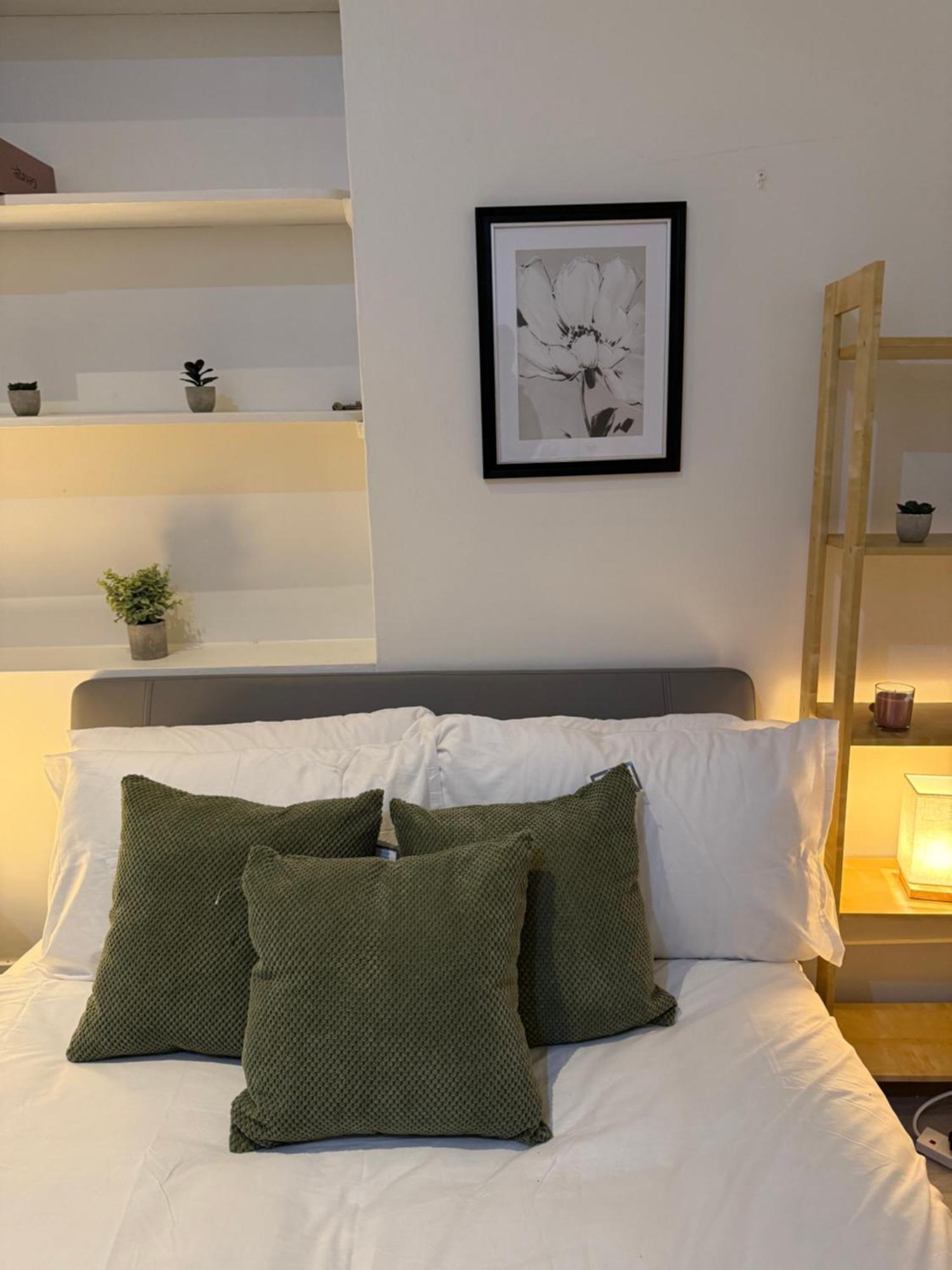 Urban Hideaway, Private Garden, 2 Mins To Station