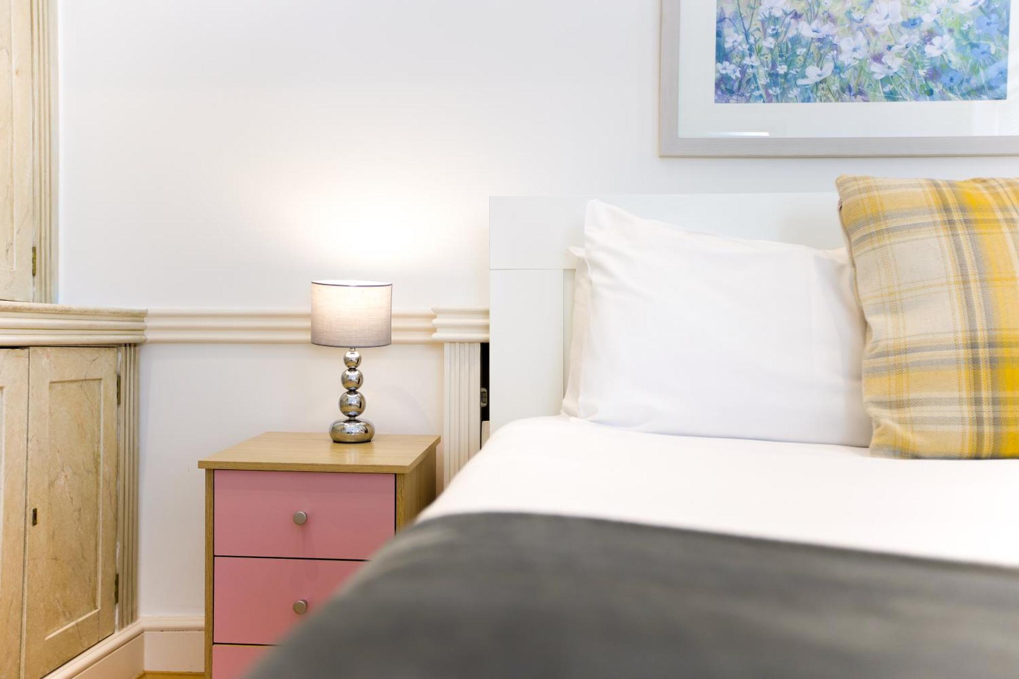 Charming With Good Wifi, 5 Min To Baker Str London