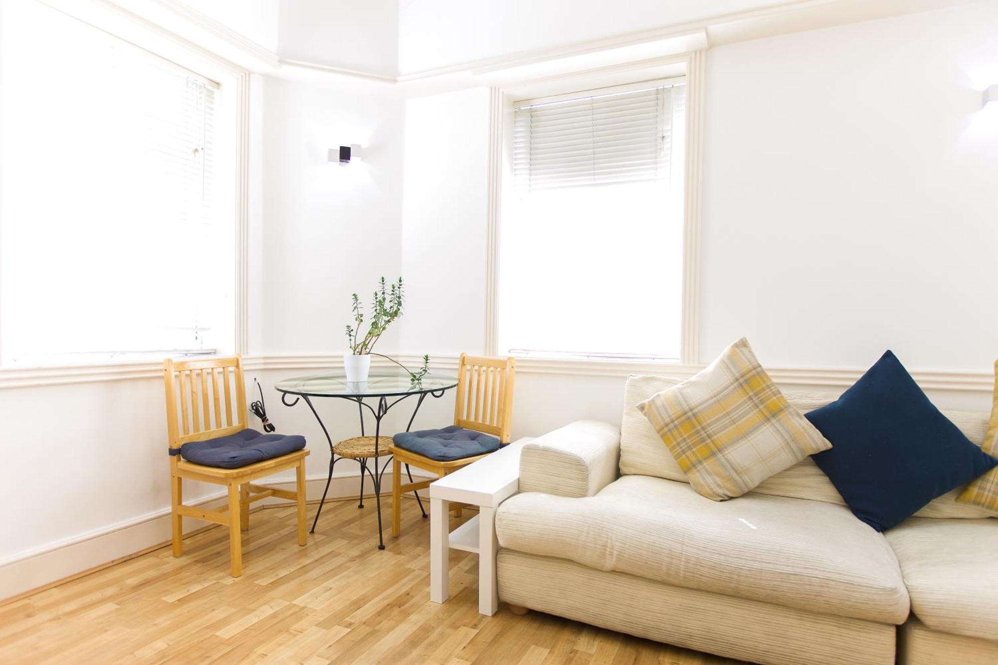 Charming With Good Wifi, 5 Min To Baker Str * London