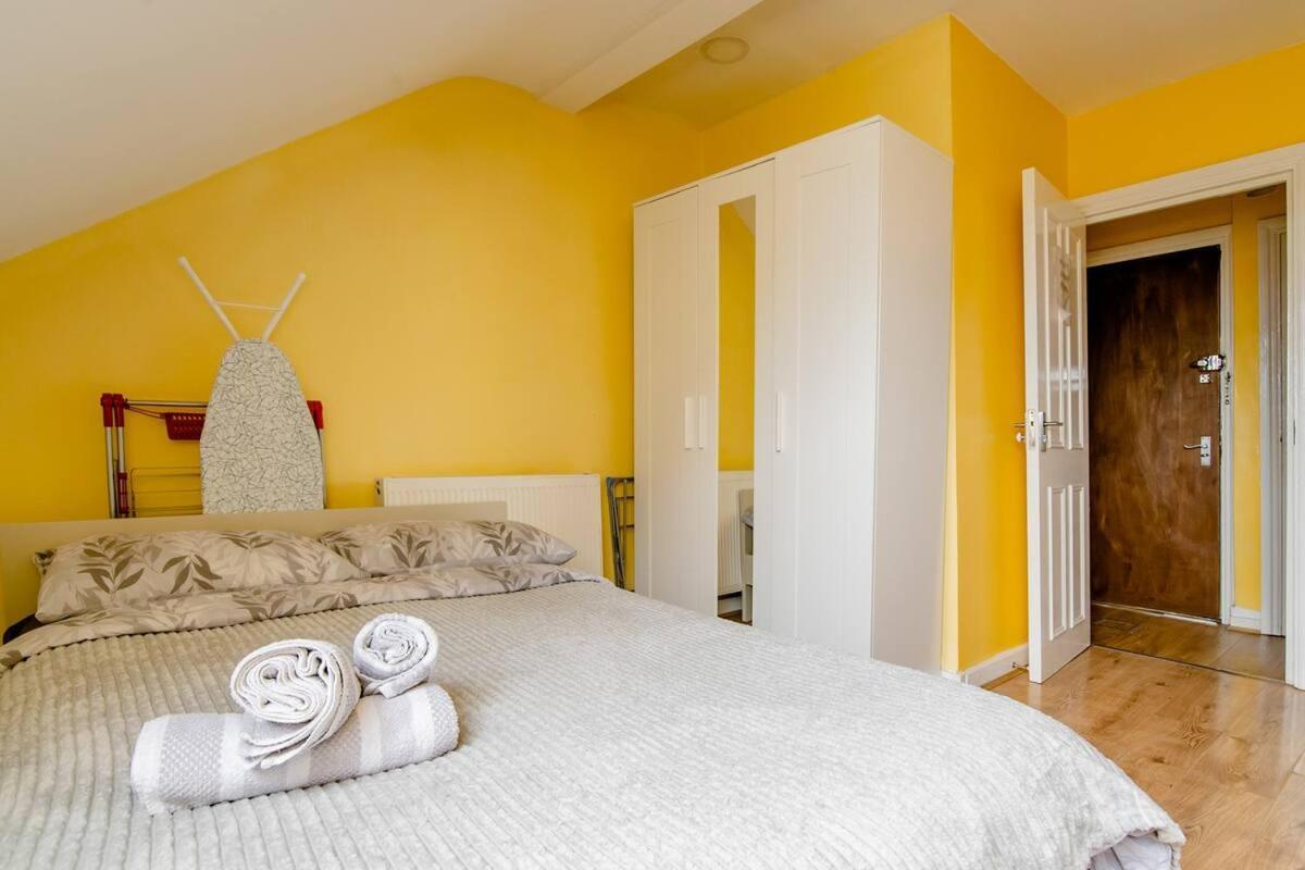 Guest house Comfortable In Seven Sisters,