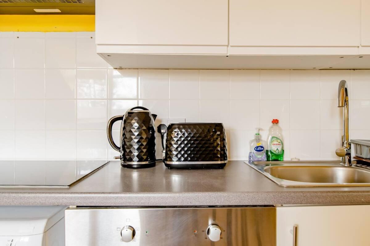 Comfortable In Seven Sisters, London