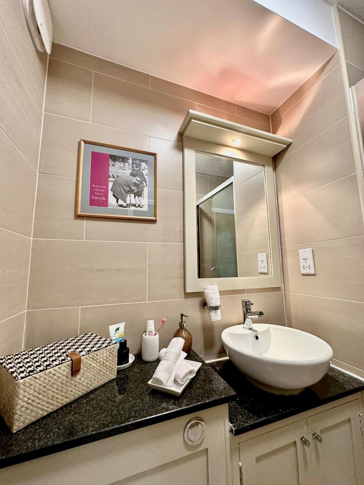 Apartment Holborn Convent Garden 2bed 2bath Near Station & Restaurants *