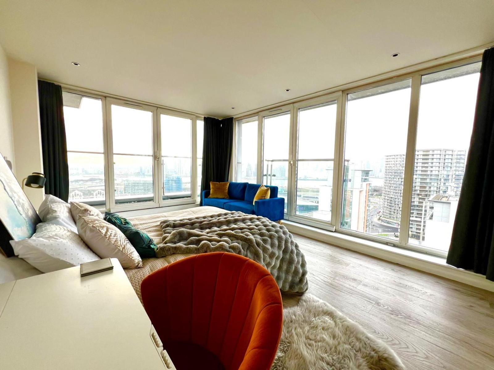 High Standard Near Excel And Royal Victoria Station Apartment London