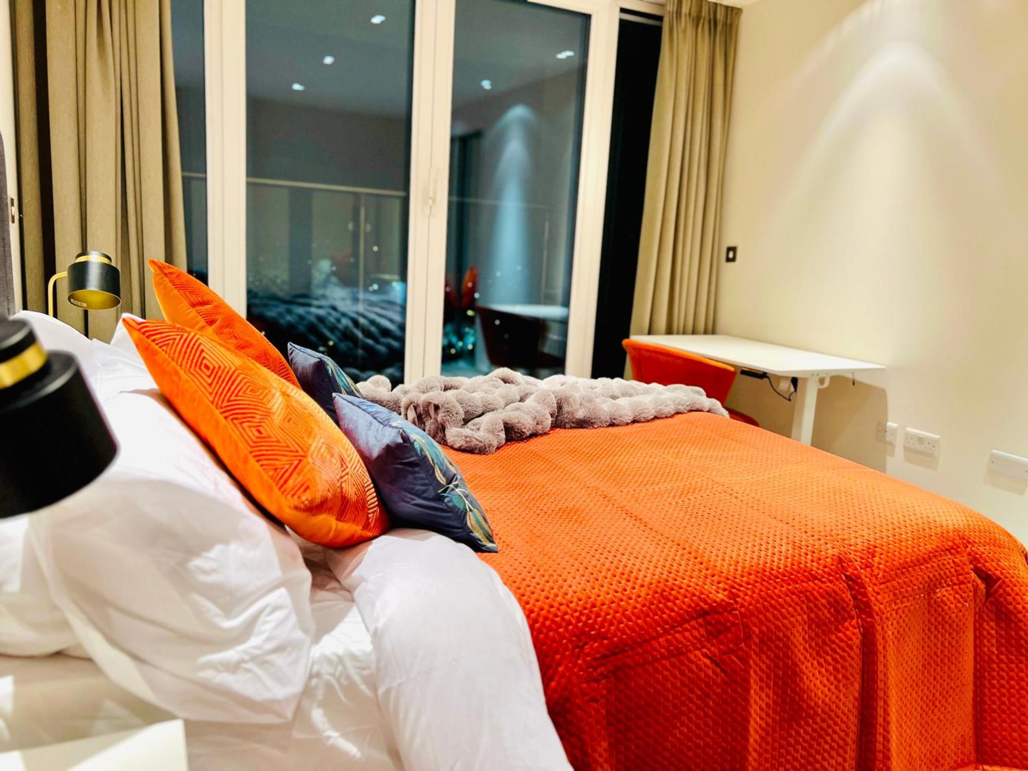 Apartment High Standard Near Excel And Royal Victoria Station London