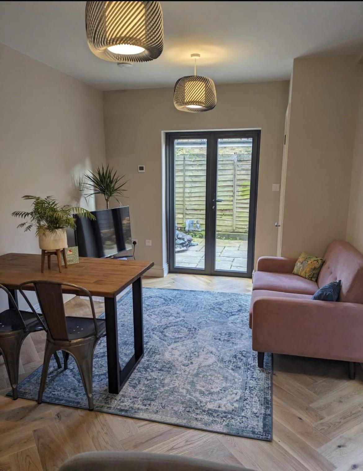 Newly Refurbed House, Barons Court Casa de férias *