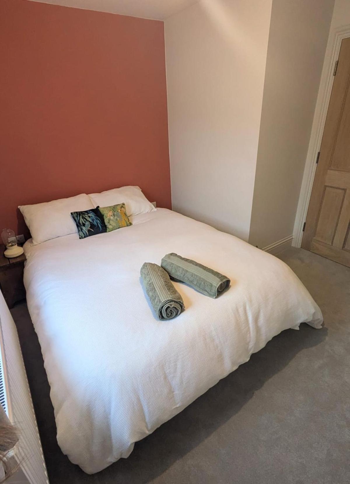 Newly Refurbed House, Barons Court Casa de férias *