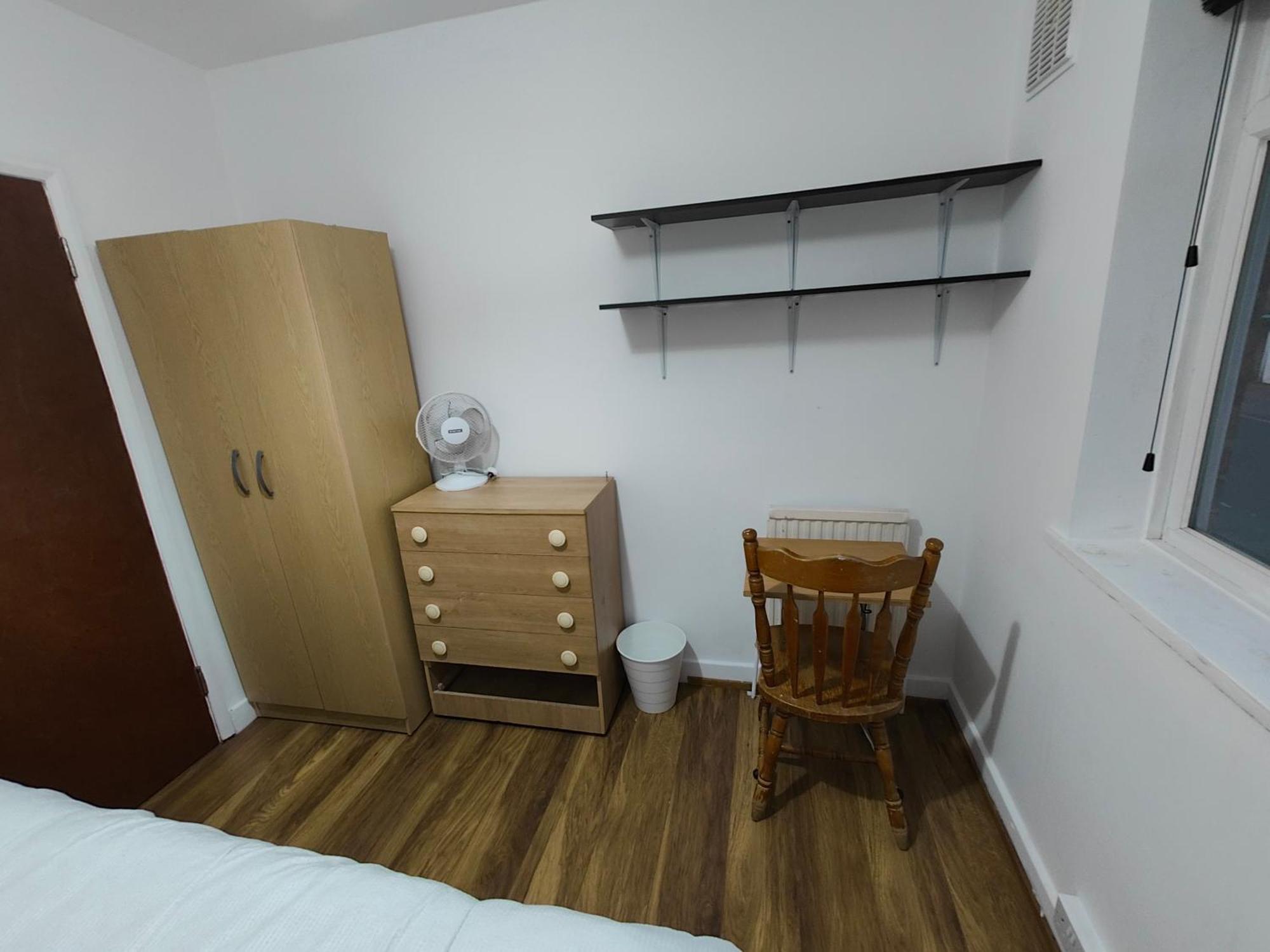 Guest house Spacious 4 Beds - Private Bathrooms In Canary Wharf