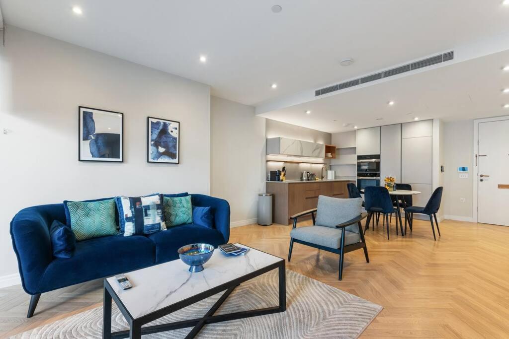 Luxury 2 Bed And 2 Bath Flat With Air Condition