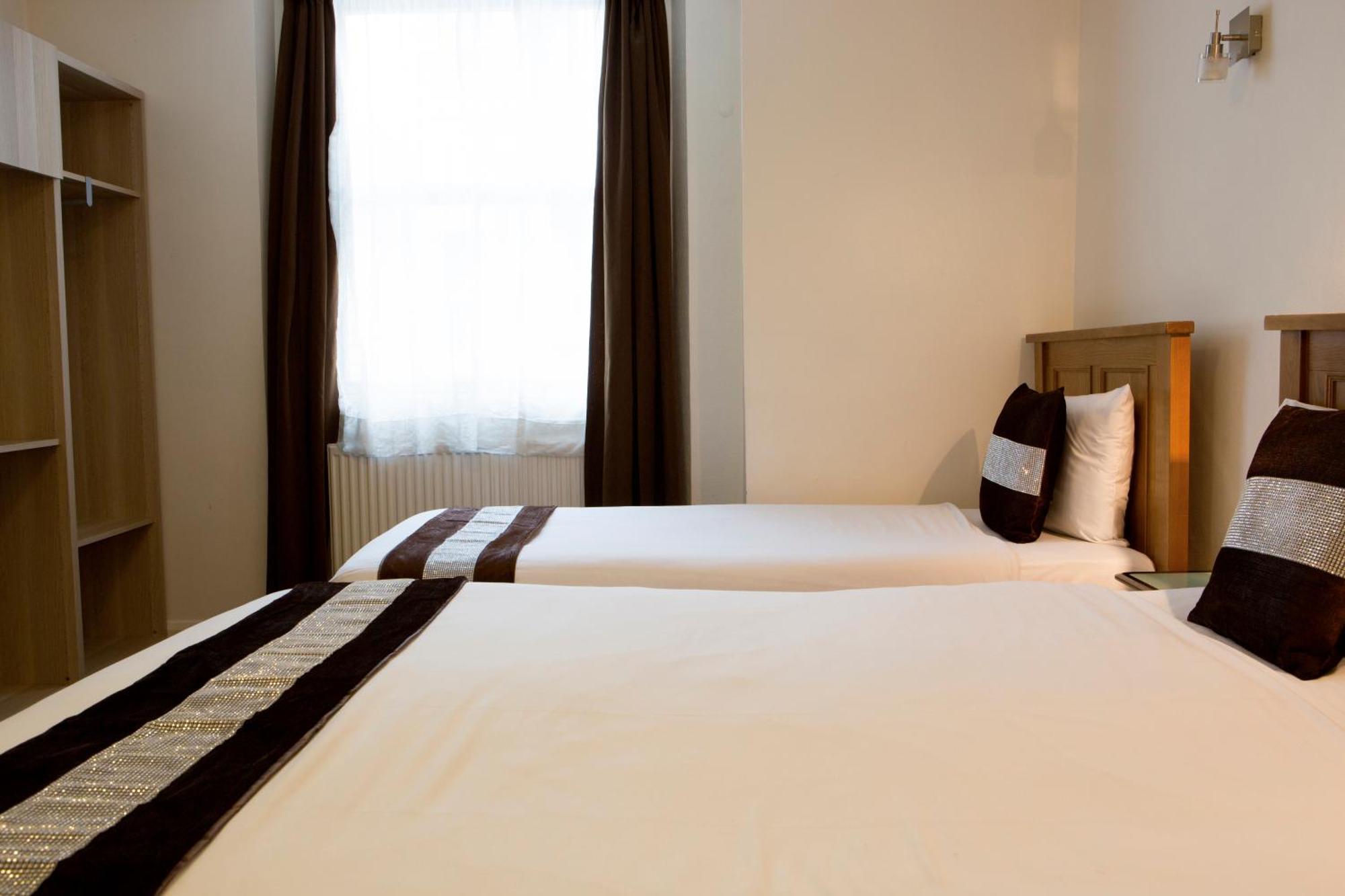 Abbey Court - Hyde Park 3*