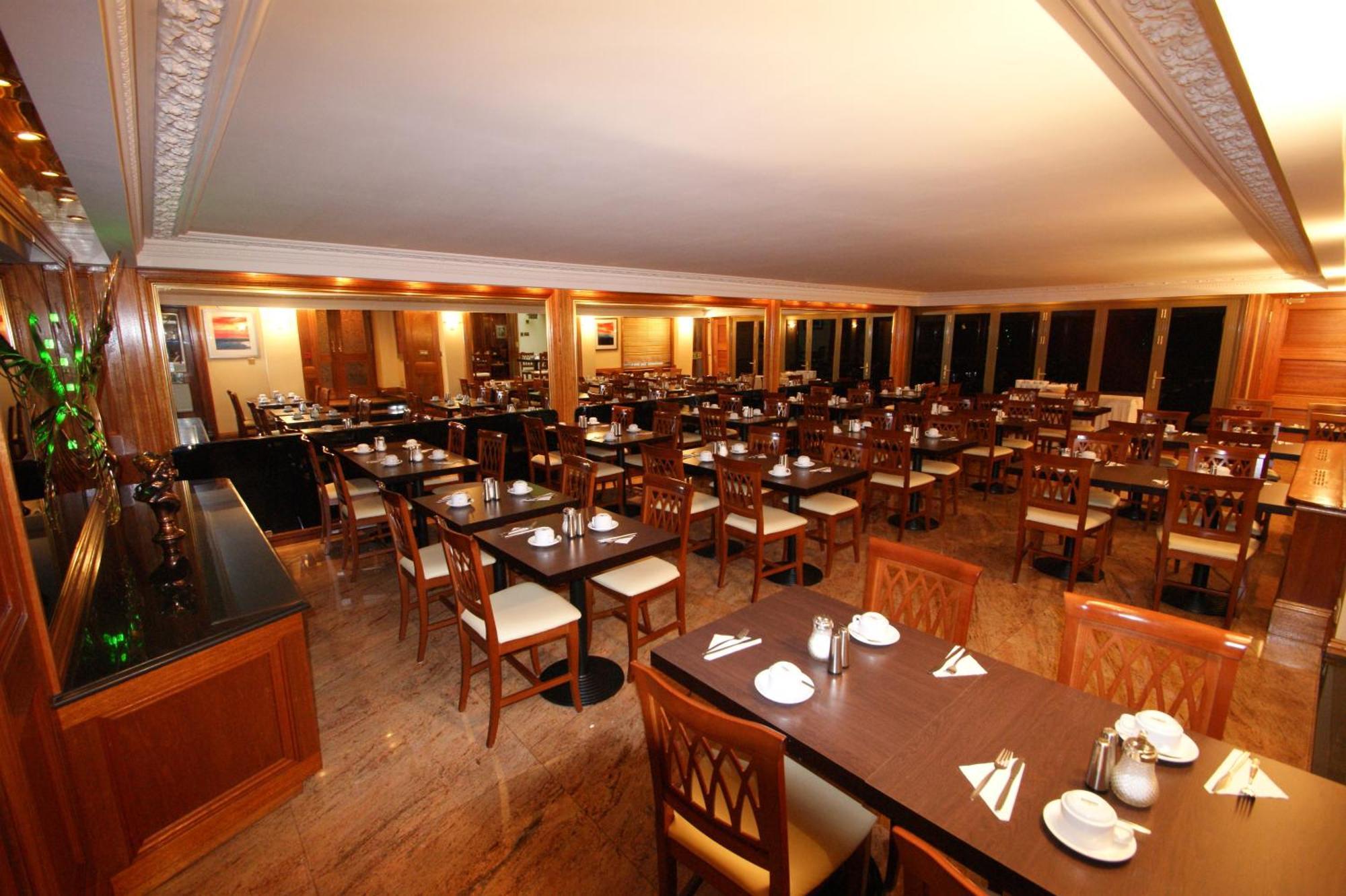 Abbey Court - Hyde Park 3*