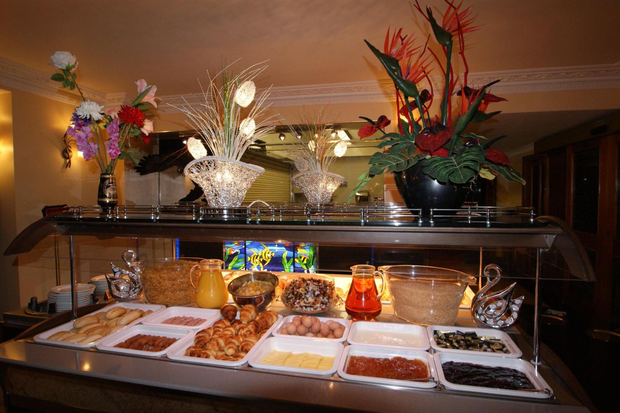 Abbey Court - Hyde Park 3*