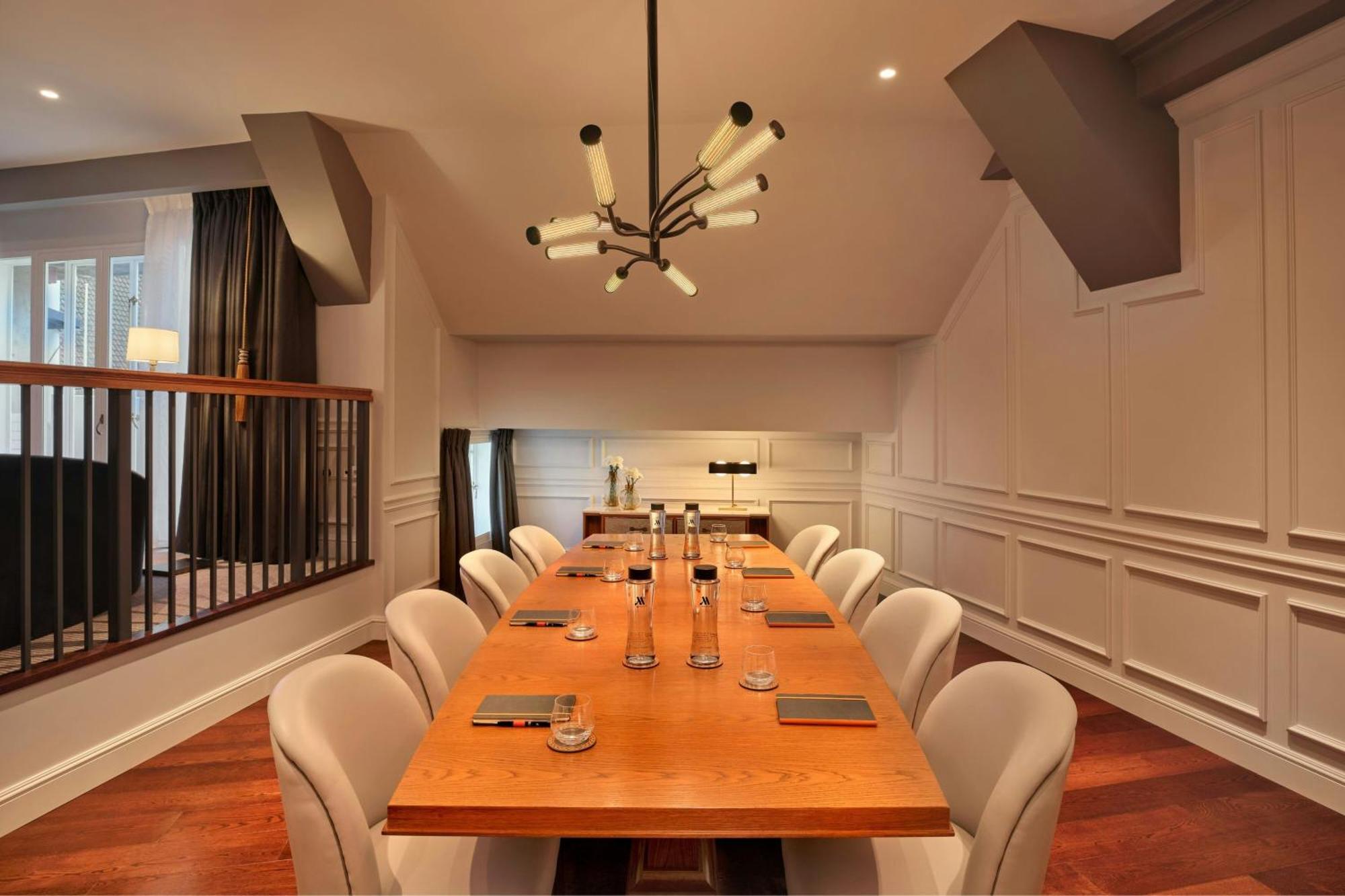 Marriott County Hall Hotel London