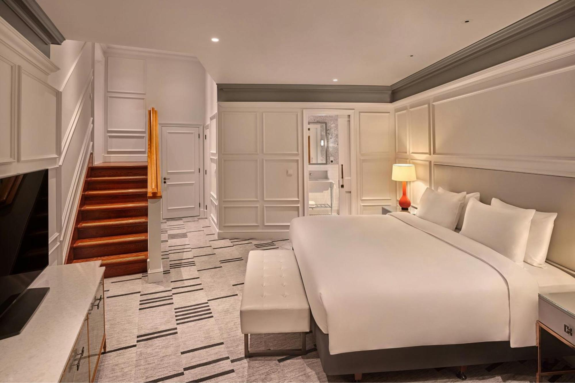 Marriott County Hall Hotel London