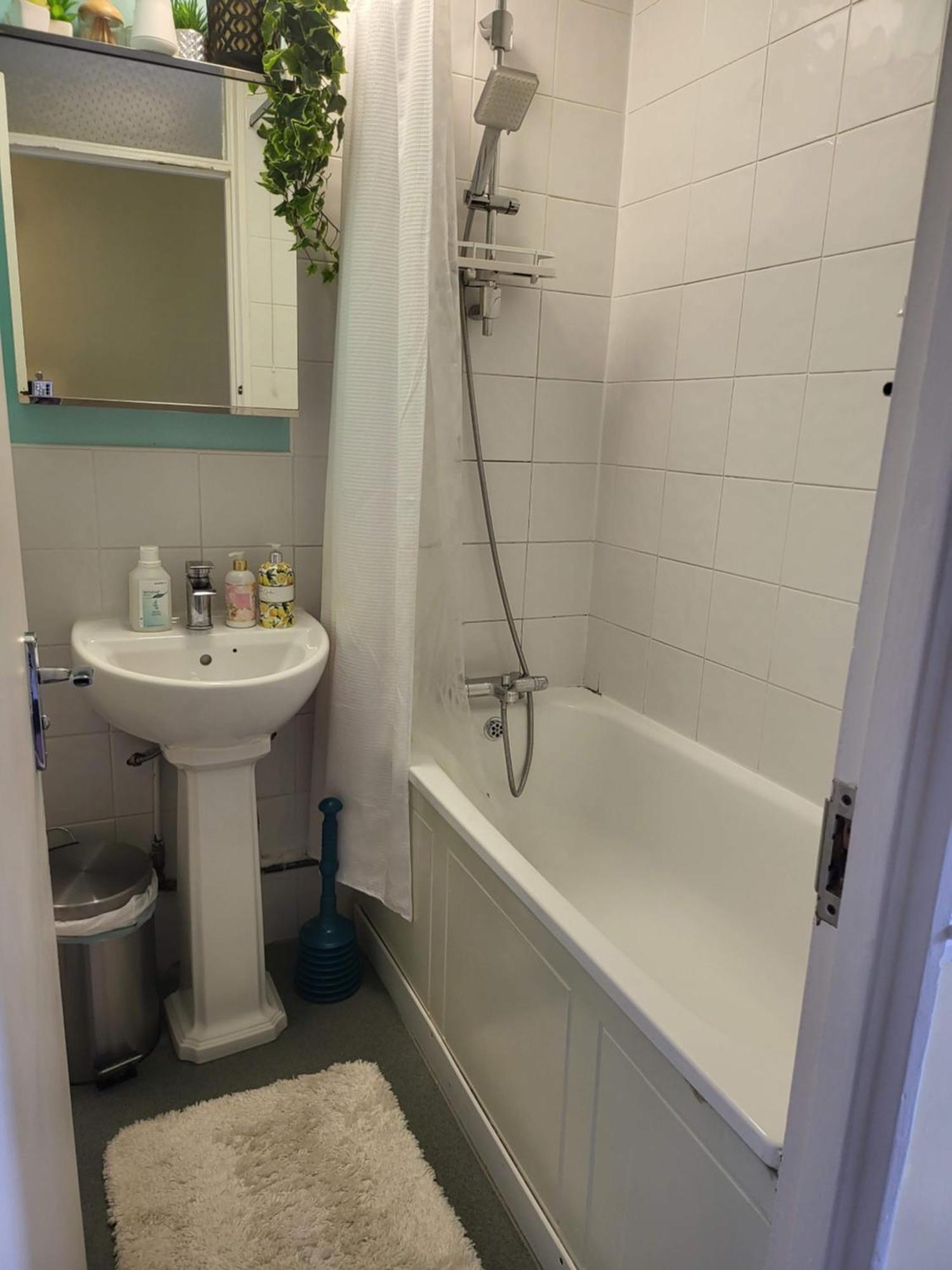Central London Home Homestay *