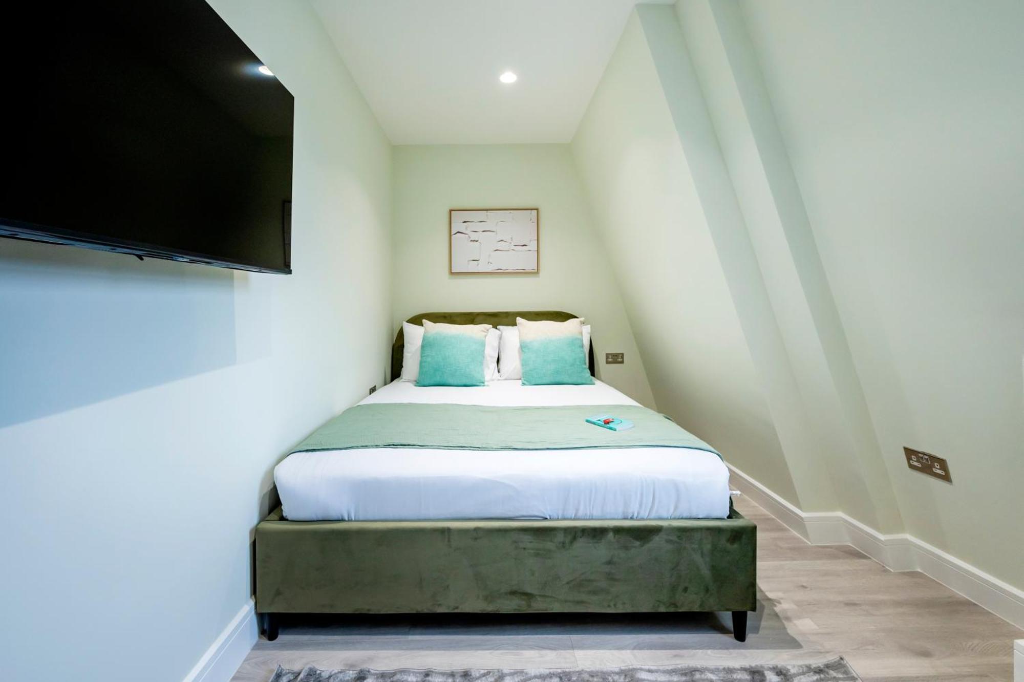 Arcore Premium Angel Apartment London