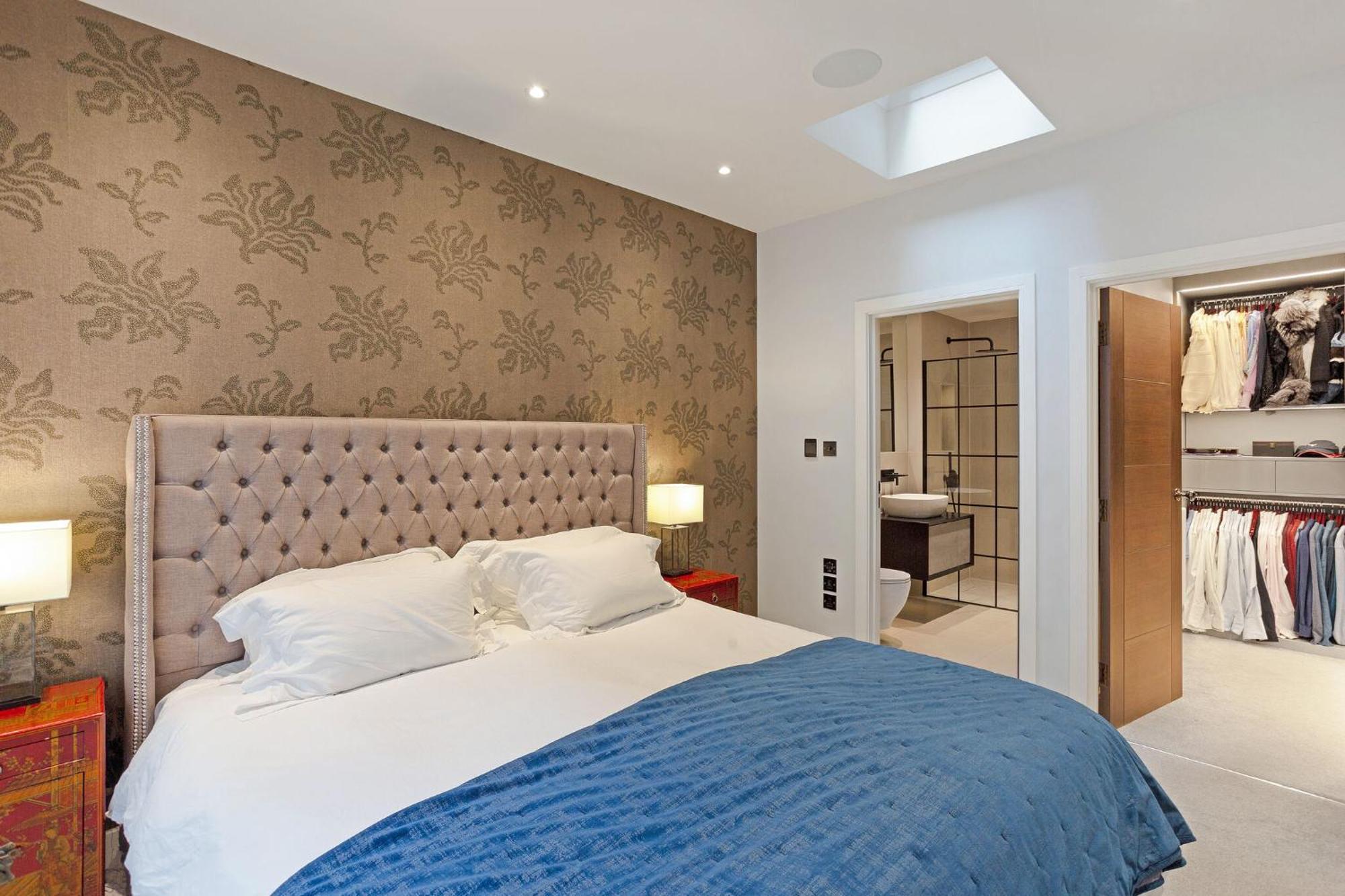 Modern Kensington Flat 3 Bedrooms And 3 Bathrooms London